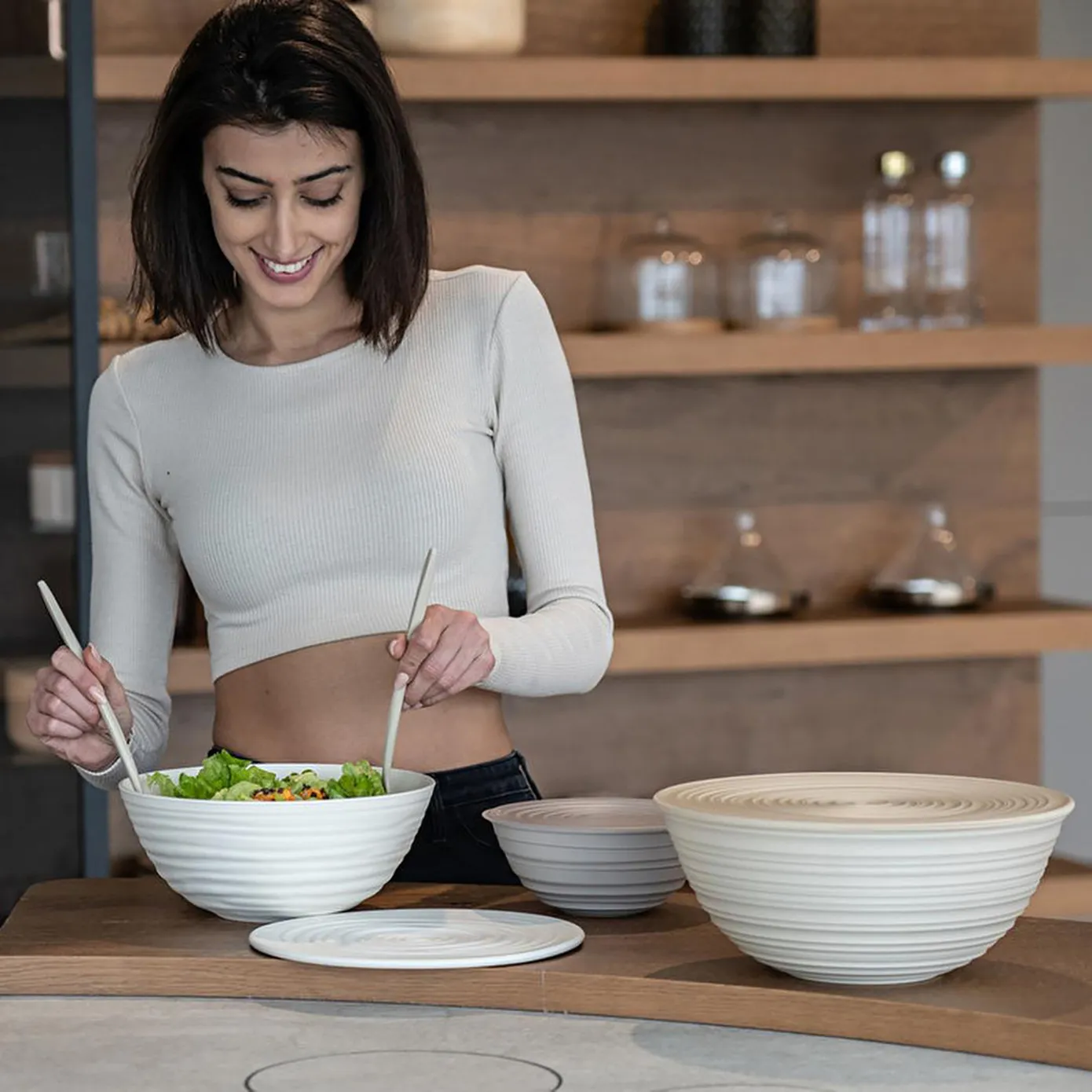 Guzzini Tierra Salad Bowl with Lid, XLarge, Brown - Image 2