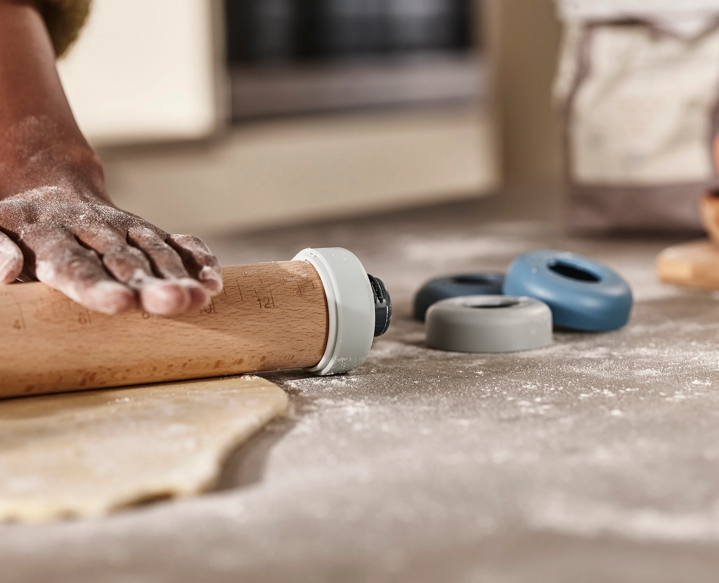 Joseph Joseph Rolling Pin, Wood Blue - Image 4