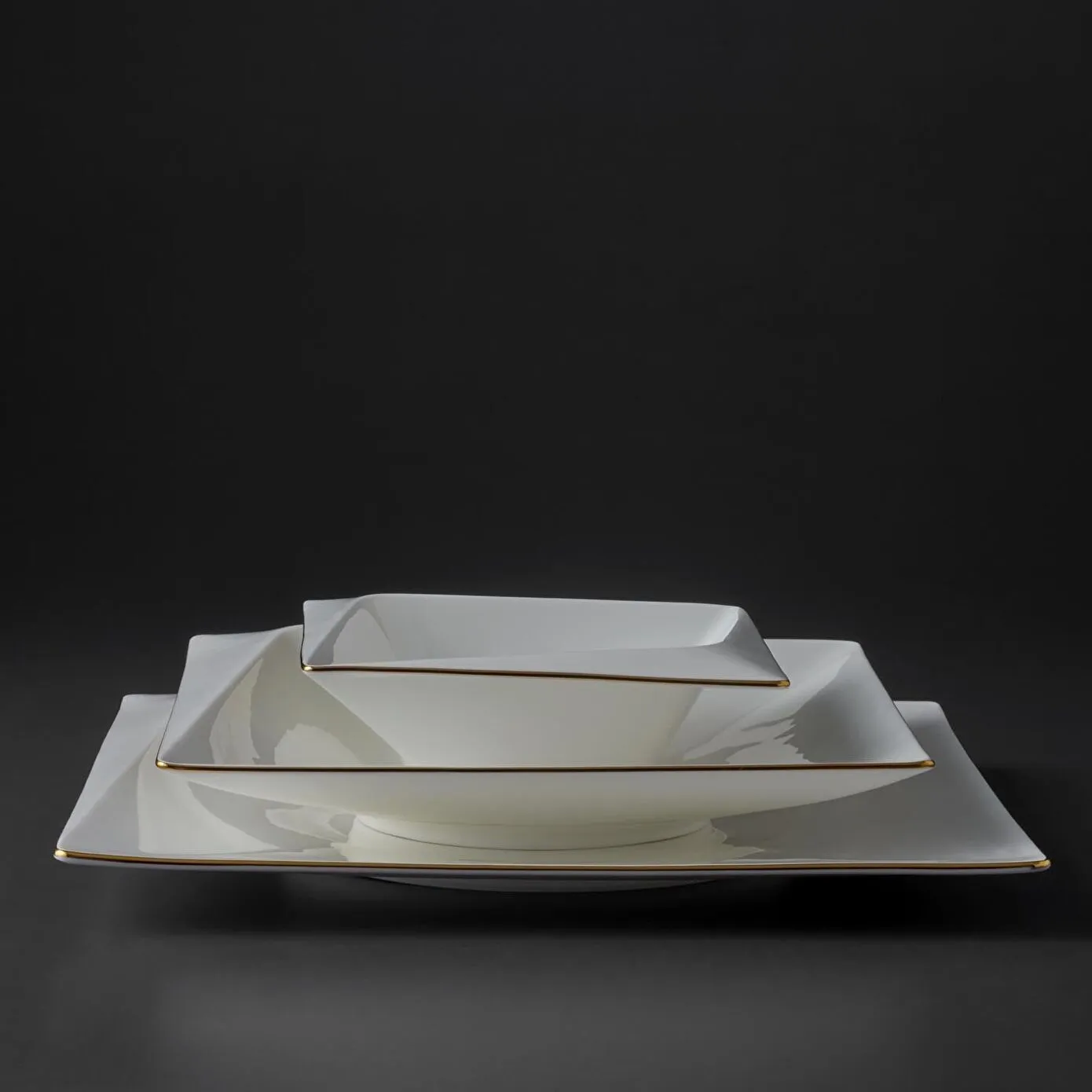 Jumbo Bone China Fold 58-Piece Dinner Set for 12 People, Gold - Image 2