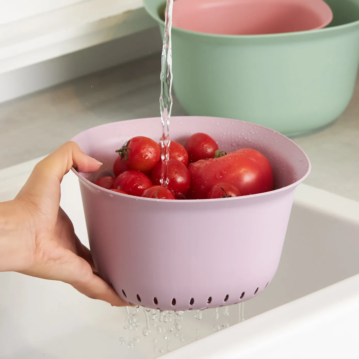 Karaca 4 Piece Multi Purpose Mixing Bowls, Colander and Citrus Squeezer Set, Multi - Image 6