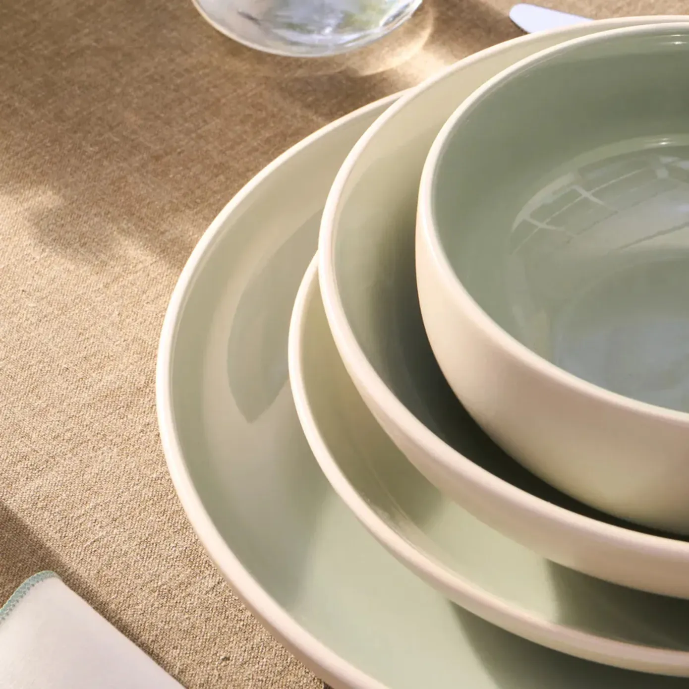 Karaca Abby 24-Piece Stoneware Dinner Set for 6 People, Green - Image 3