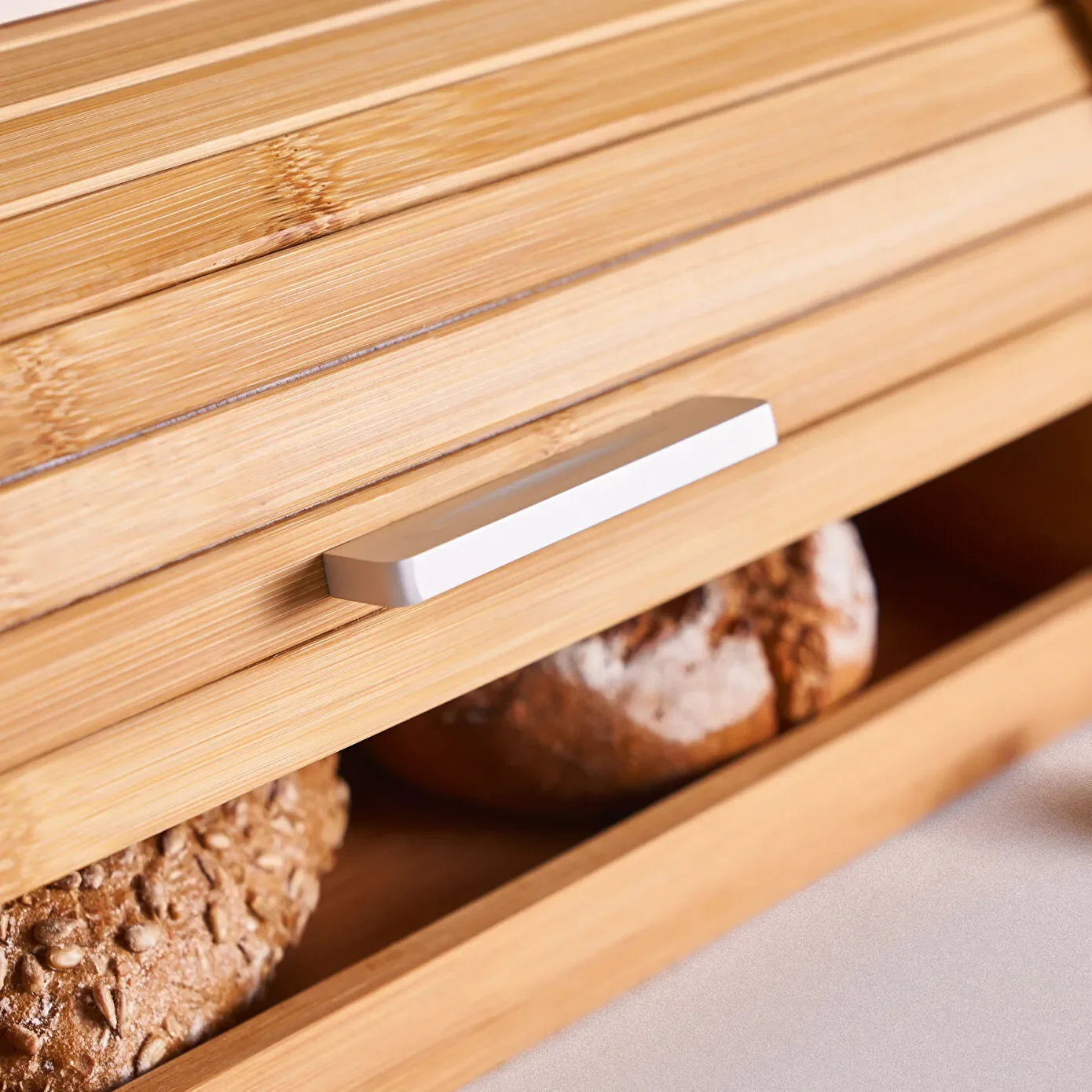 Karaca Aksel Bamboo Bread Bin, 38,5x23x19,5cm, Wood - Image 2