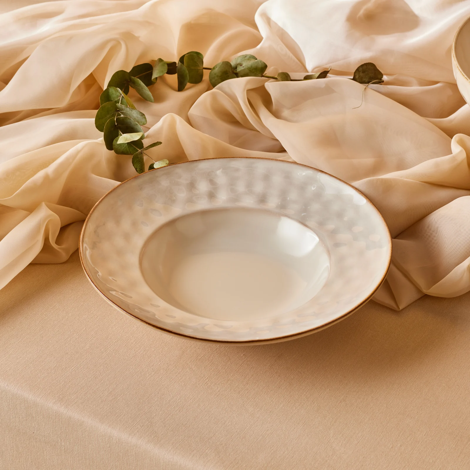 Karaca Aria Reactive Glaze Pasta Bowl, 26cm, Beige - Image 3