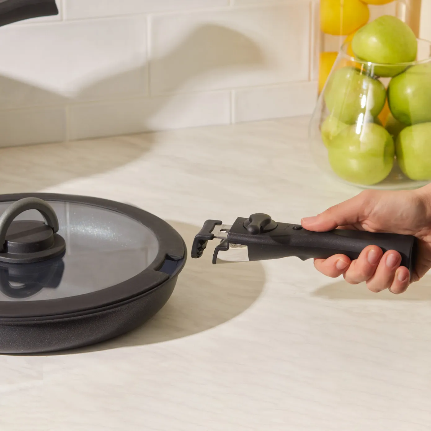 Karaca BioDiamond Easy Clip 13-Piece Non-Stick Cookware Set, Black - Image 9