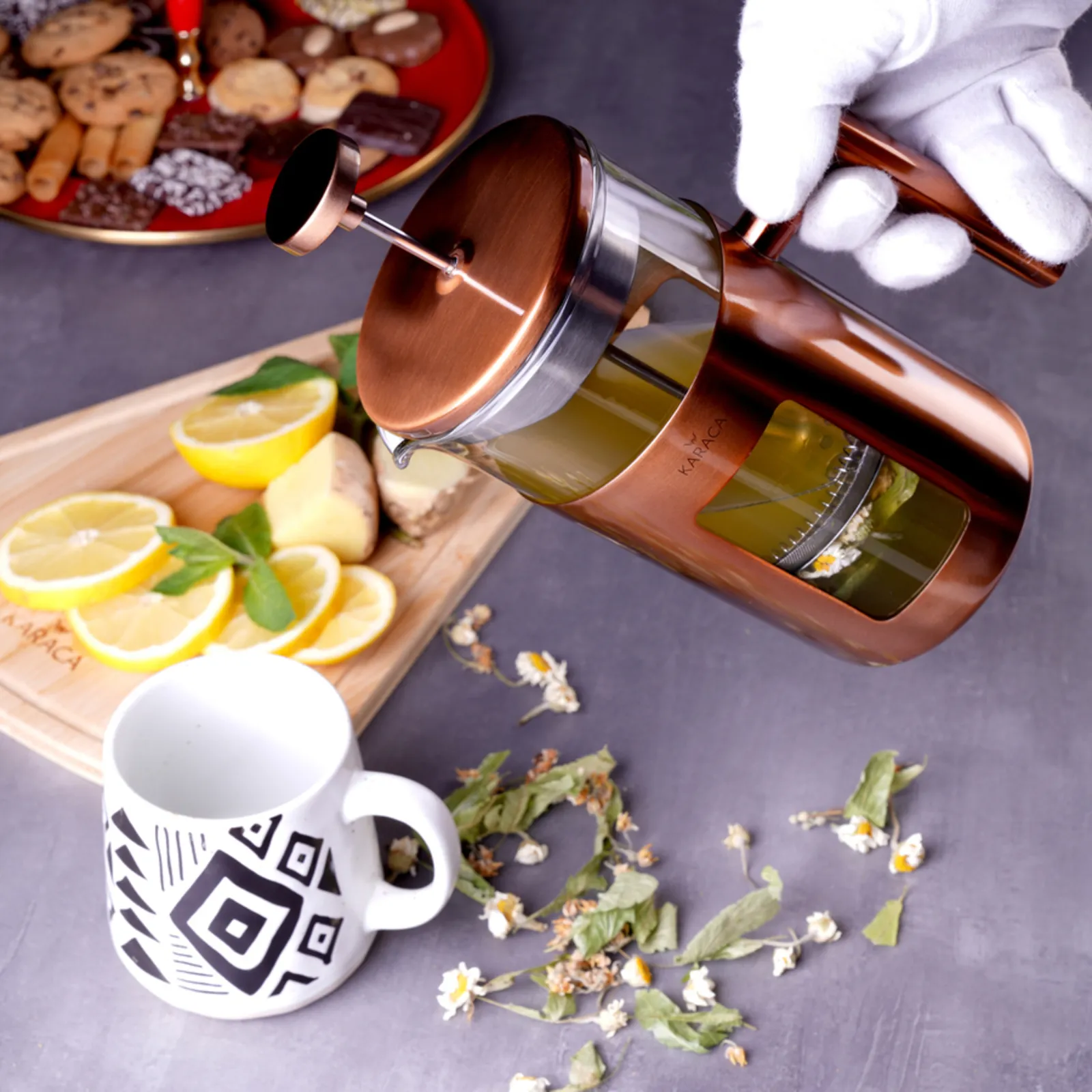 Karaca Borosilicate Glass Copper French Press, 1000ml, Copper Silver - Image 3