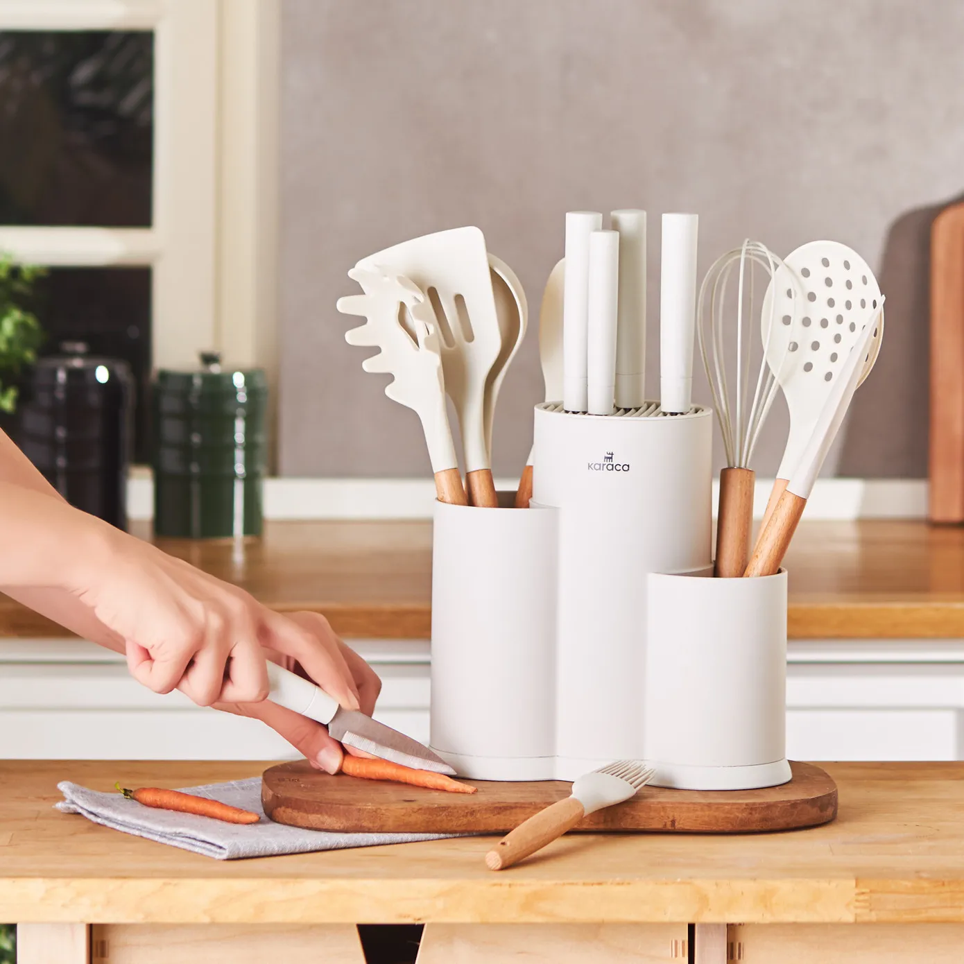 Karaca Burby 14 Piece Knife Block Set, Cream - Image 3