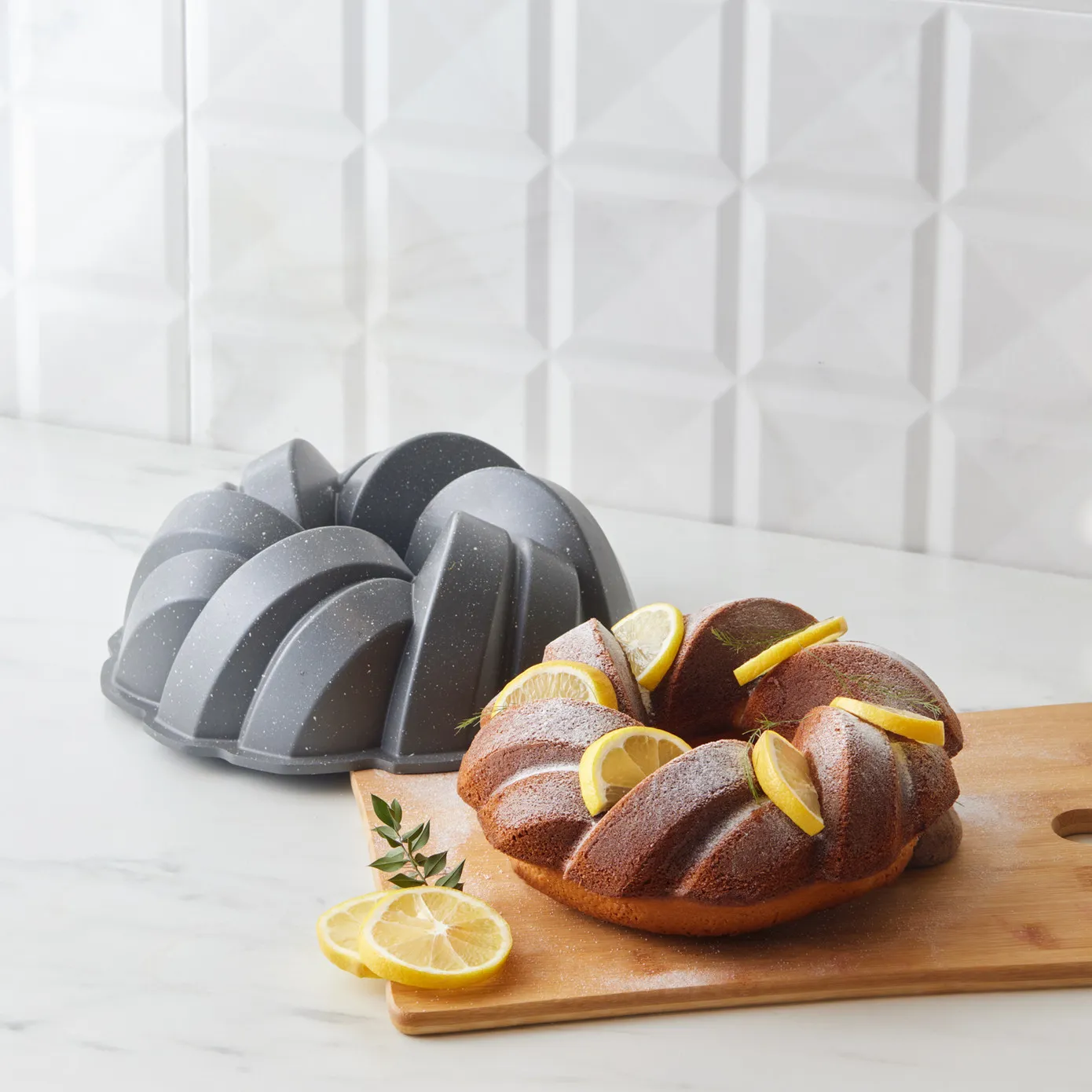 Karaca Cake Pro Aluminium Cast Decorative Cake Tin, 26cm, Anthracite