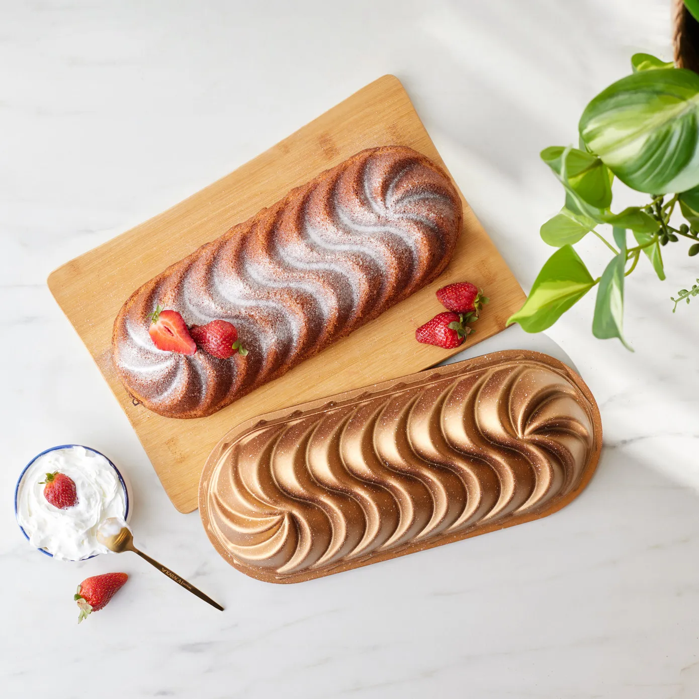 Karaca Cake Pro Vera Aluminium Cast Loaf Pan, 35cm, Gold - Image 2