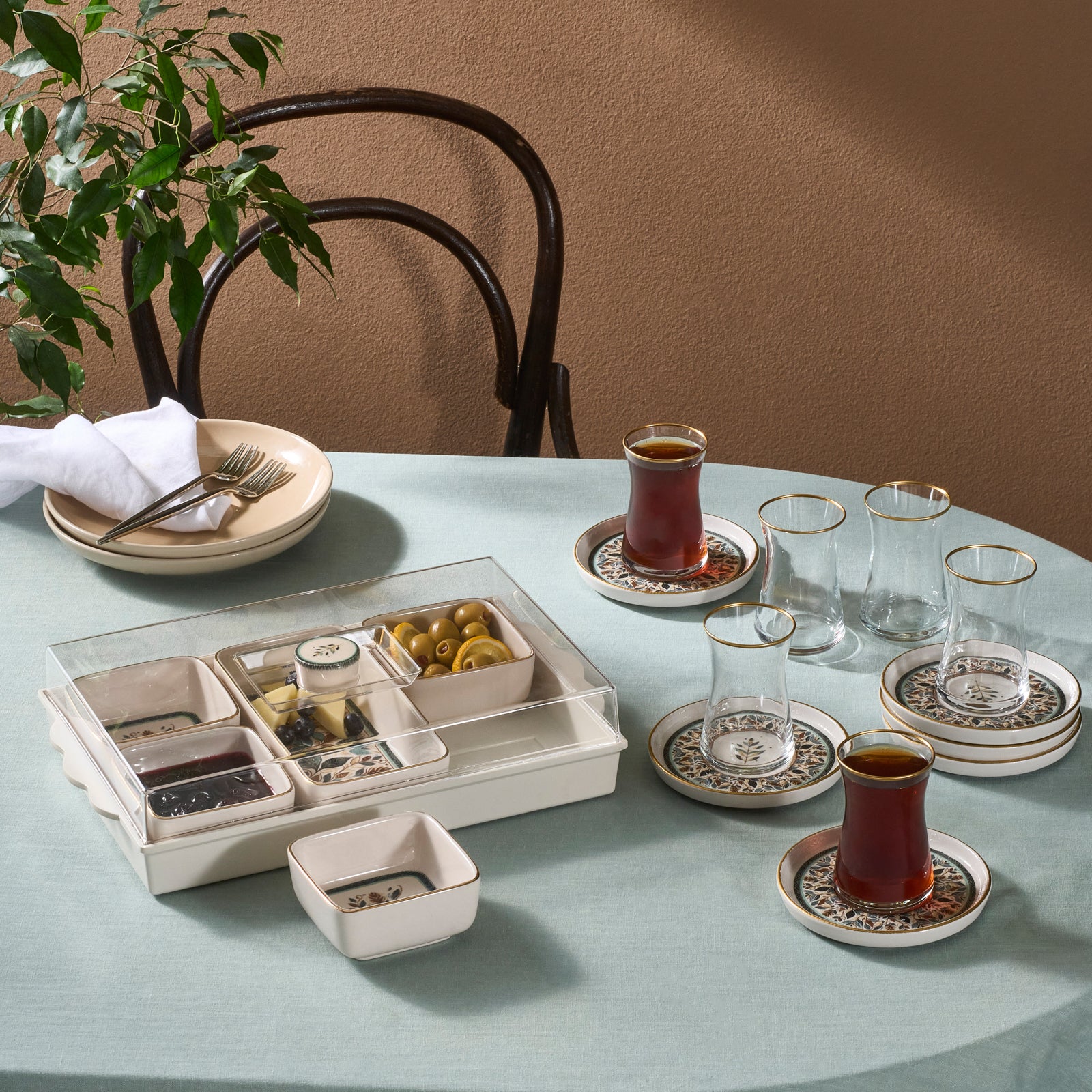 Karaca Clara 7-Piece Ceramic Breakfast Tableware Set, Multi