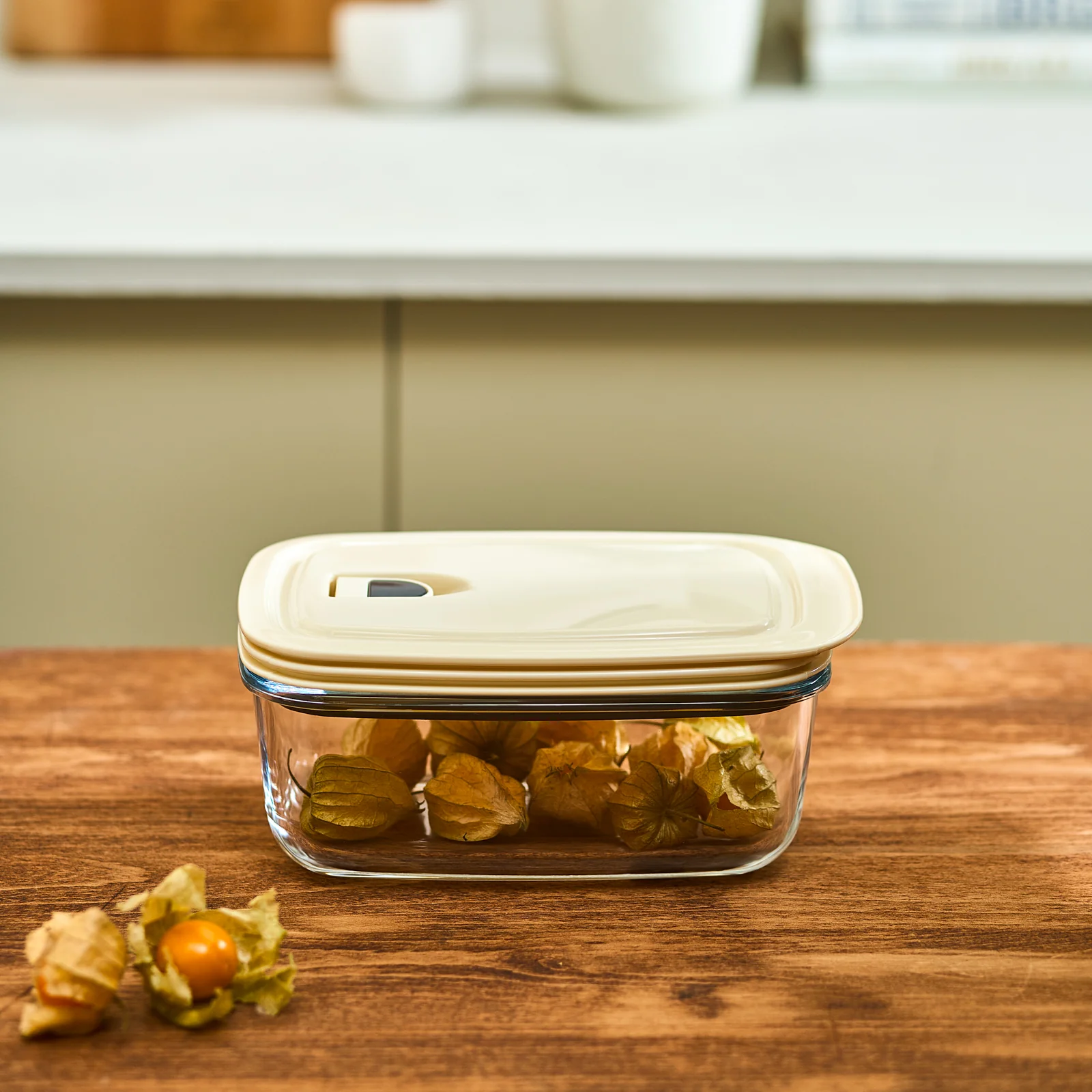 Karaca Cream Vacuum Storage Container, 0.83L