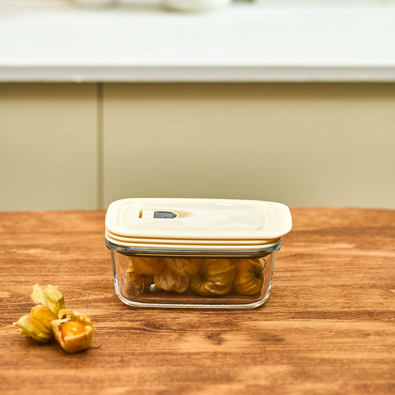 Karaca Cream Vacuum Storage Container, 0.4L