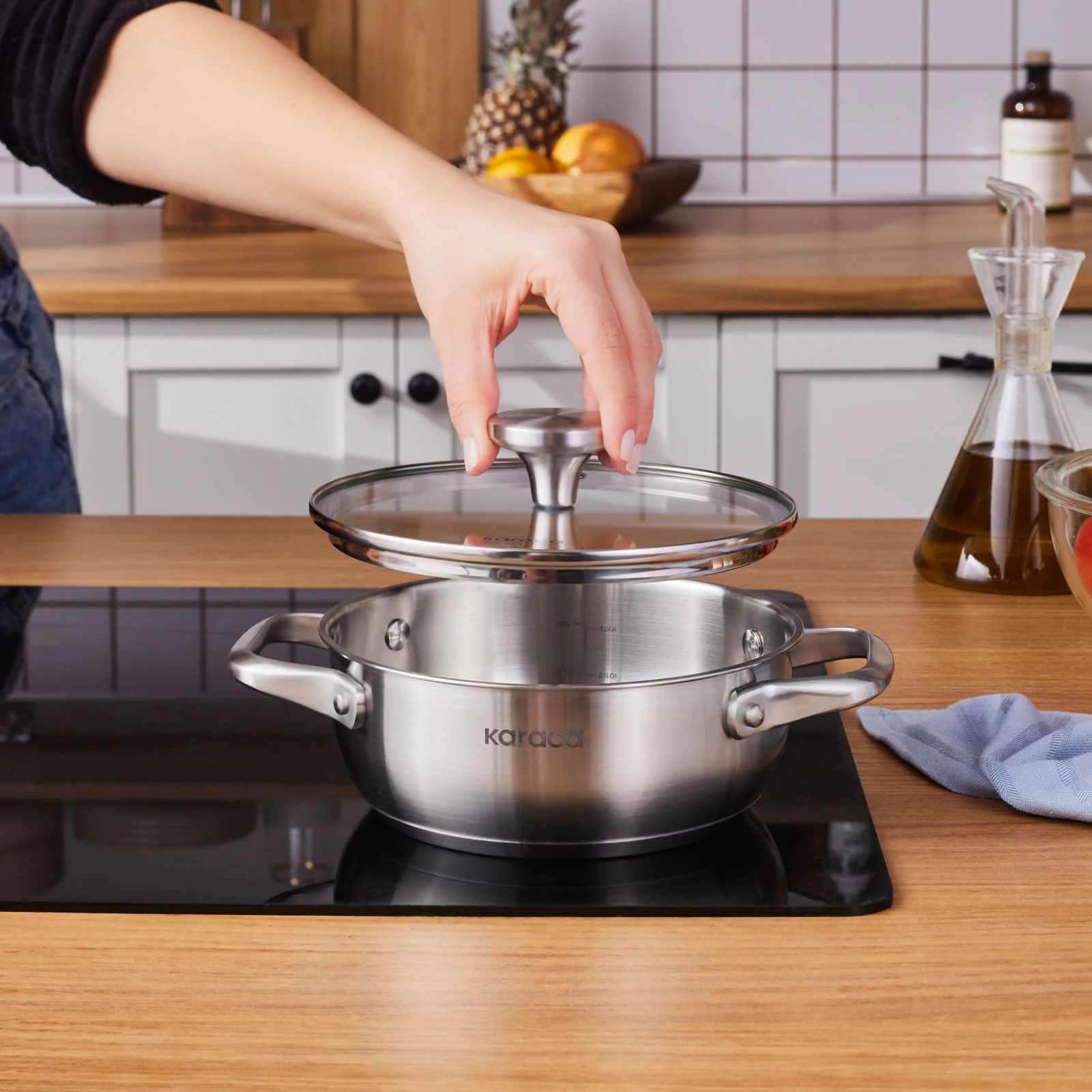 Karaca Elite Stainless Steel Induction Shallow Casserole & Lid, 18cm, Silver - Image 3