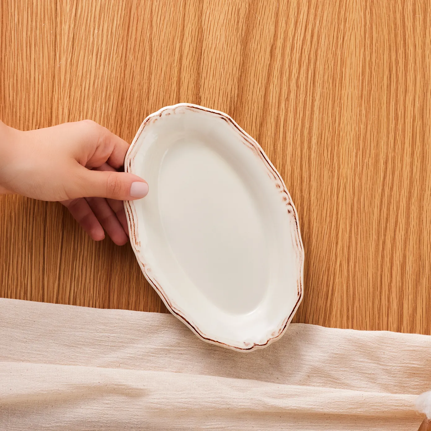 Karaca Elizabeth Ceramic Serving Platter, 20cm, Ecru - Image 3