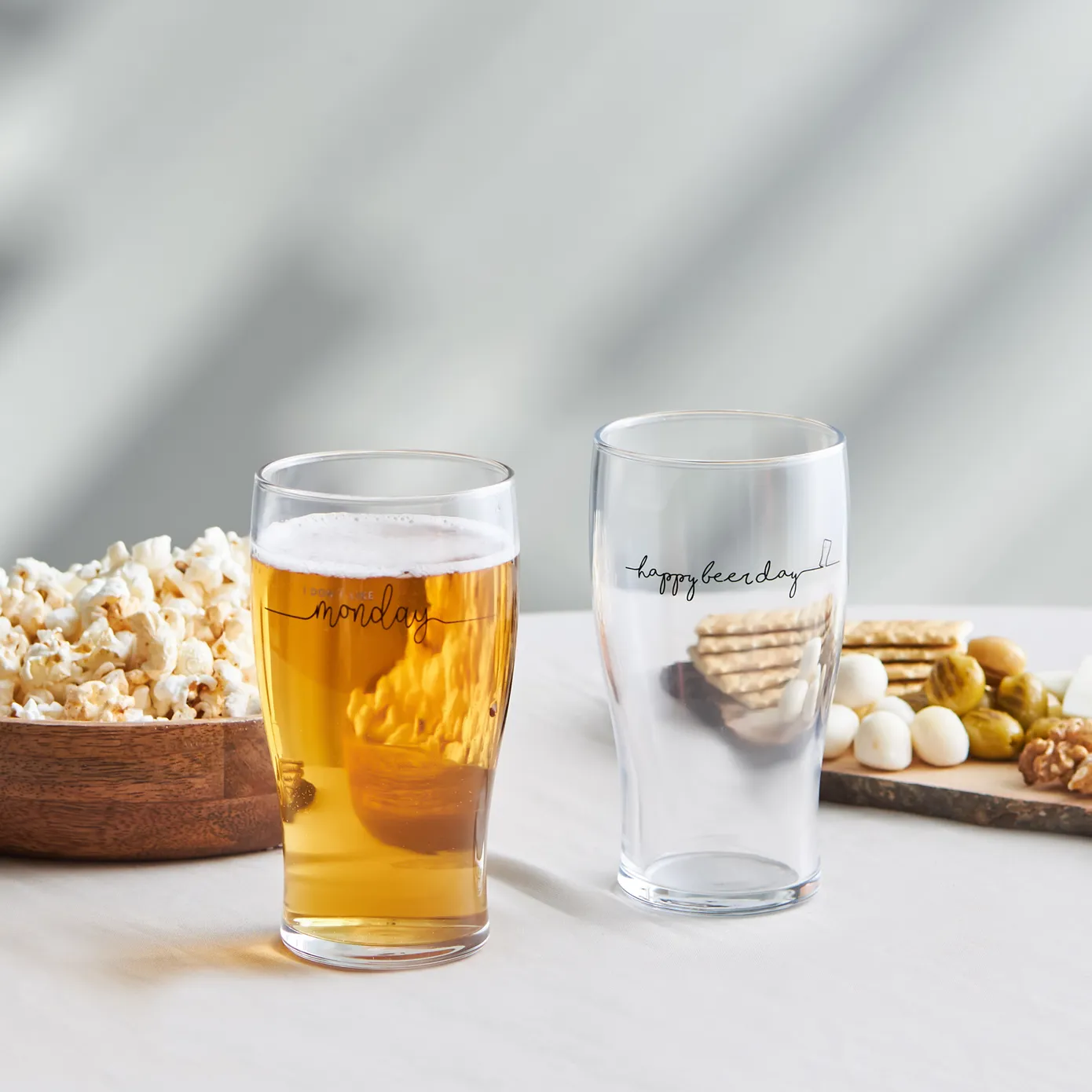 Karaca Eloy 2 Piece Glass Beer Glass Set, 454ml, Black