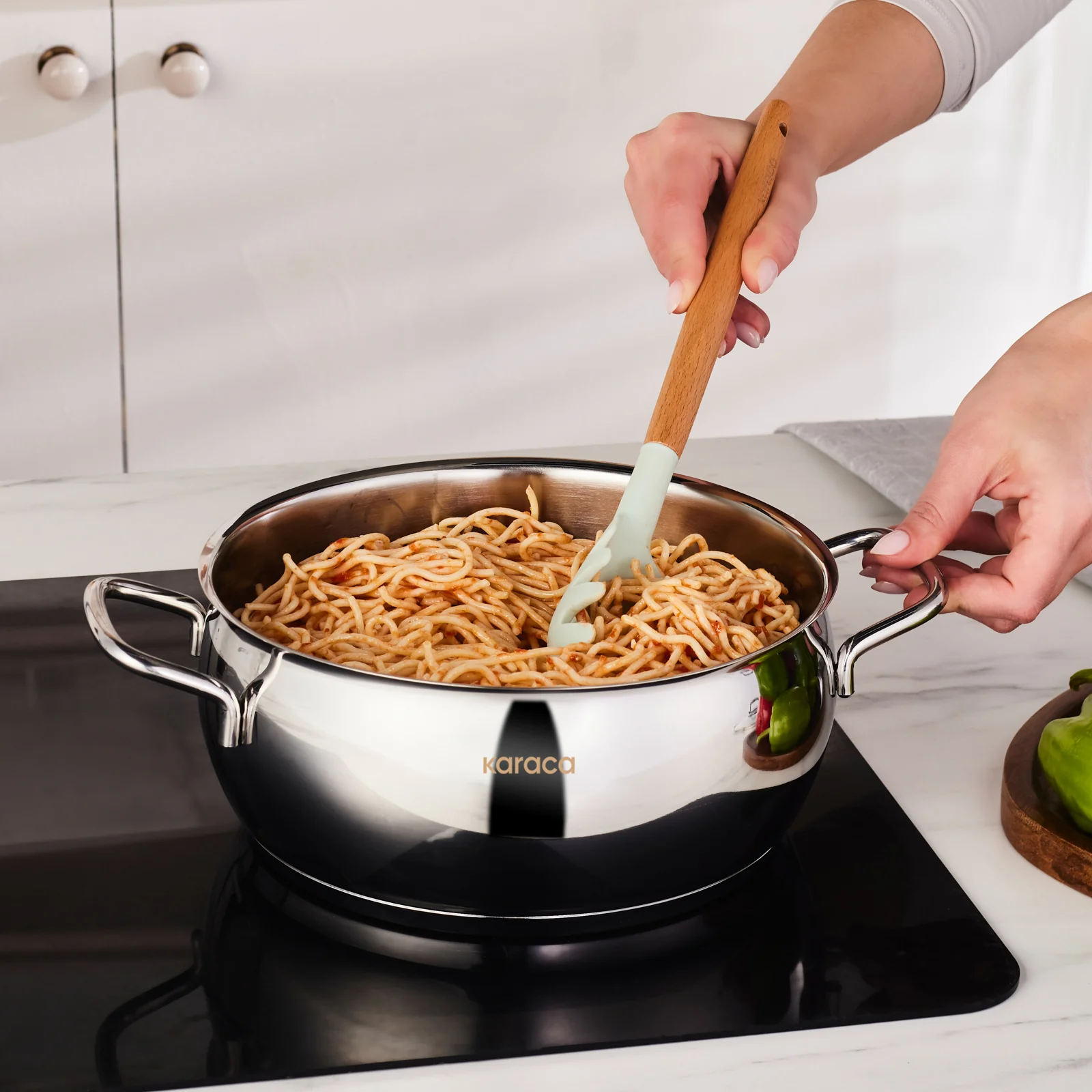 Karaca Emirgan Stainless Steel Stockpot with Lid, 22cm, Silver - Image 3