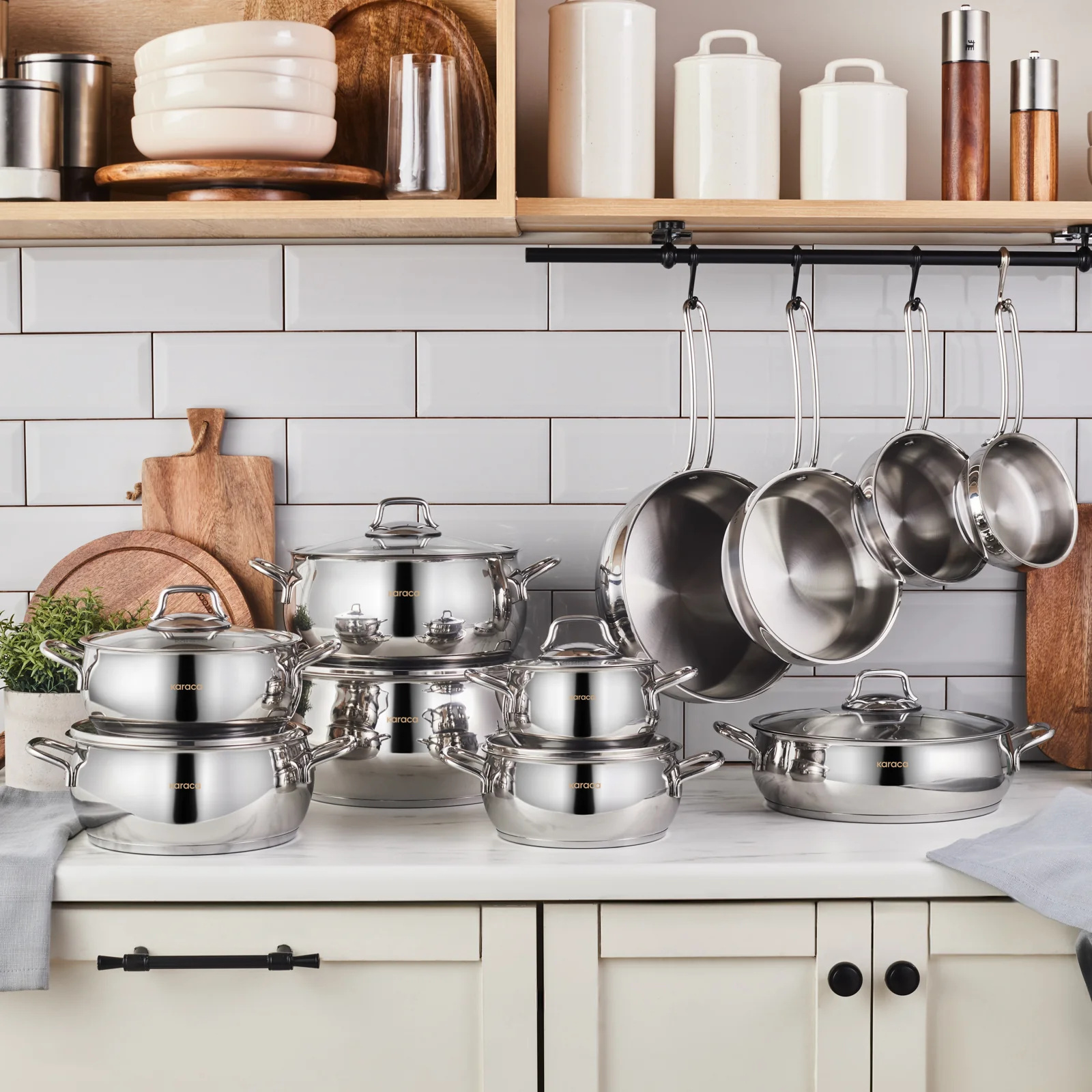 Karaca Emirgan Stainless Steel Stockpot with Lid, 22cm, Silver - Image 7