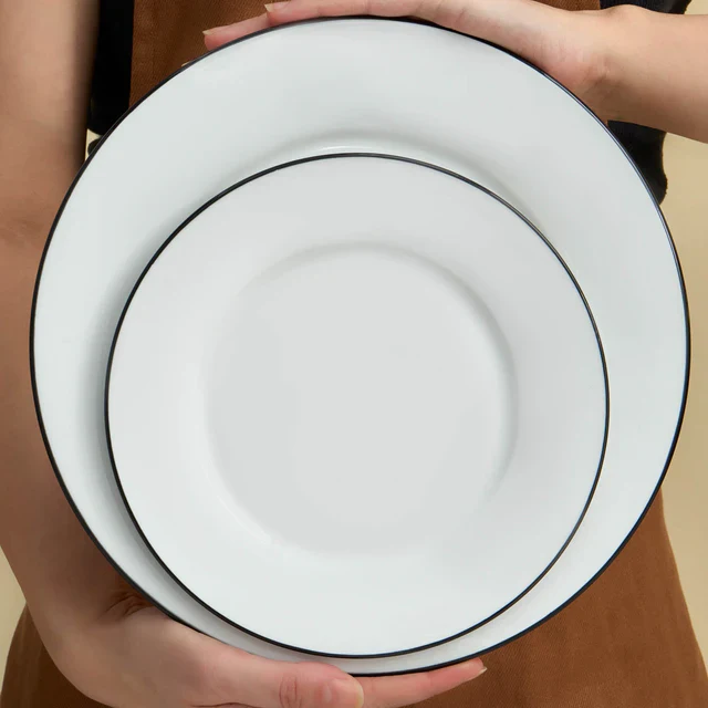 Karaca Emma 30-Piece Porcelain Dinner Set for 6 People, White - Image 11