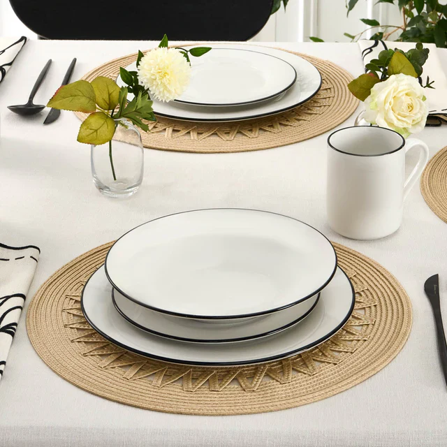 Karaca Emma 30-Piece Porcelain Dinner Set for 6 People, White - Image 4
