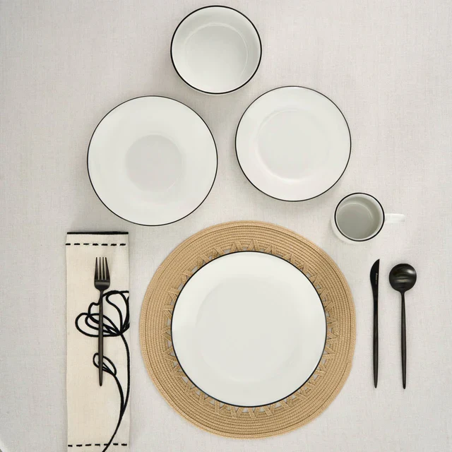 Karaca Emma 30-Piece Porcelain Dinner Set for 6 People, White - Image 5