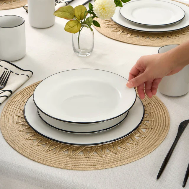 Karaca Emma 30-Piece Porcelain Dinner Set for 6 People, White - Image 7