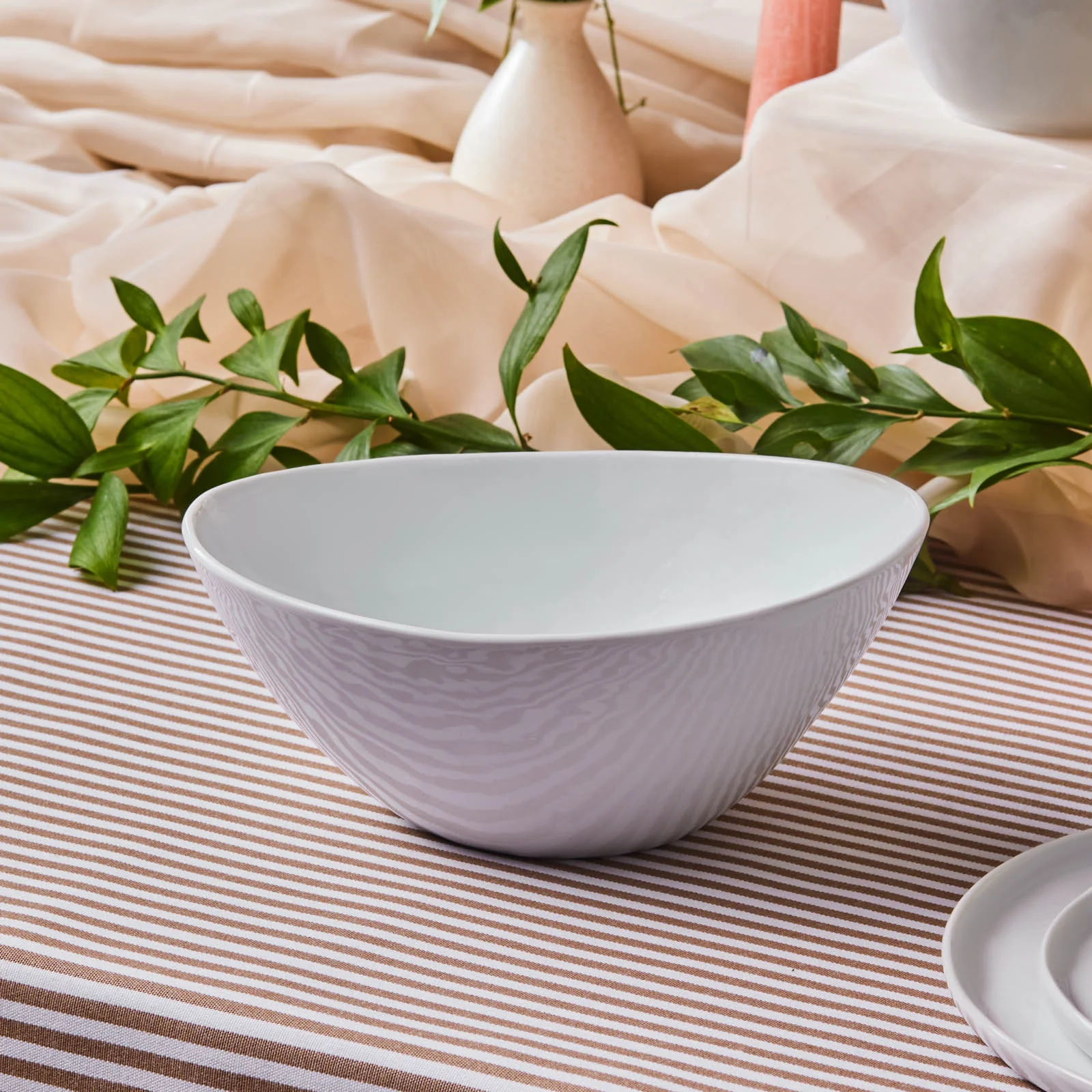 Karaca Epsilon Porcelain Cereal/Soup Bowl, 23cm, White