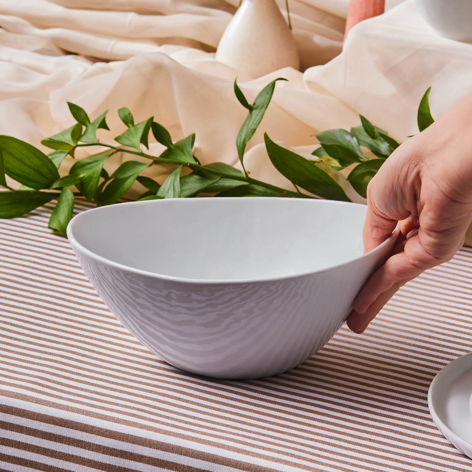 Karaca Epsilon Porcelain Cereal/Soup Bowl, 23cm, White - Image 2