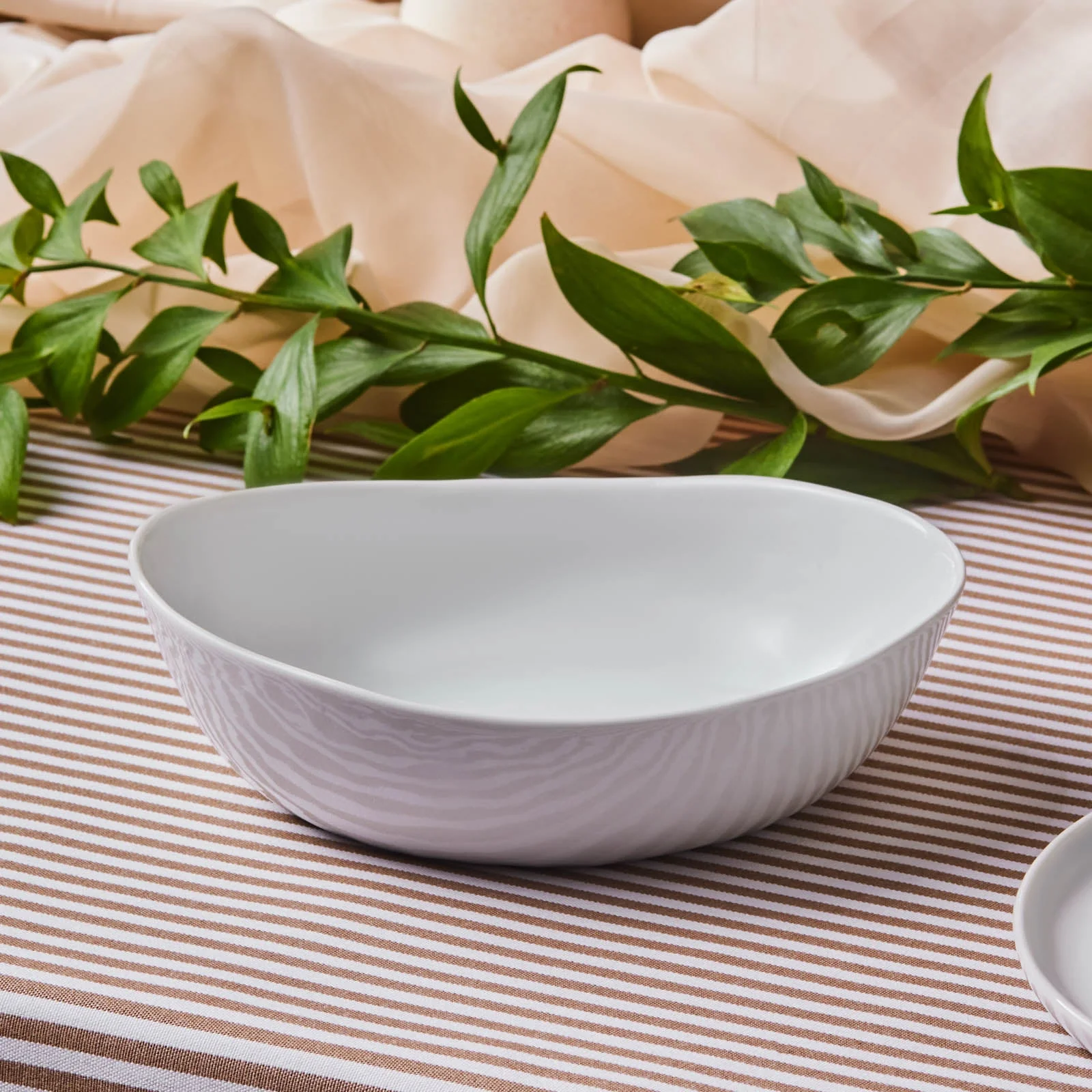 Karaca Epsilon Porcelain Pasta Bowl, 20cm, White