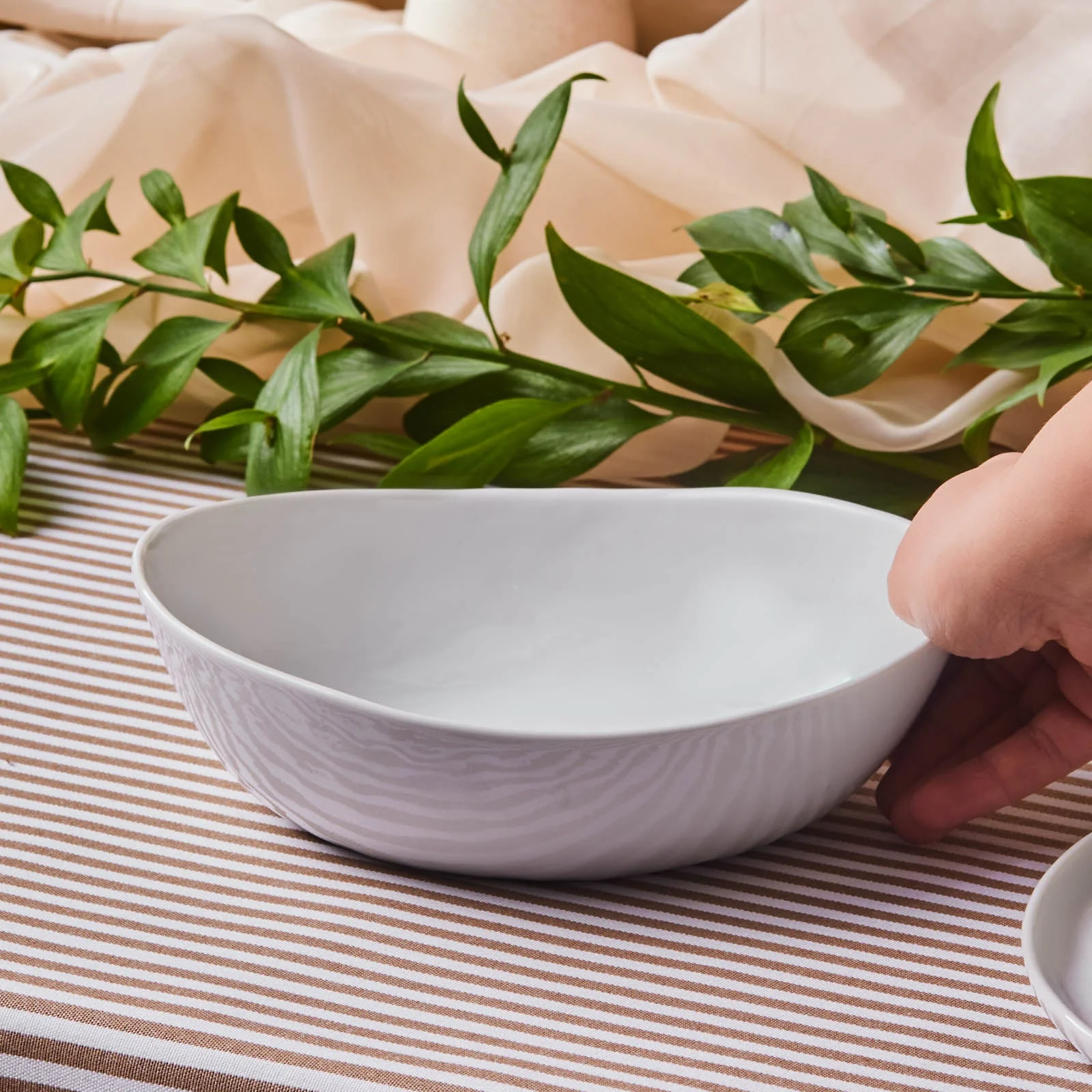 Karaca Epsilon Porcelain Pasta Bowl, 20cm, White - Image 2