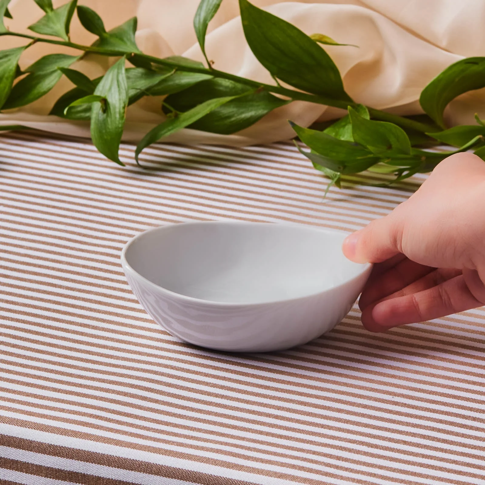 Karaca Epsilon Porcelain Snack Bowl, 12cm, White - Image 2