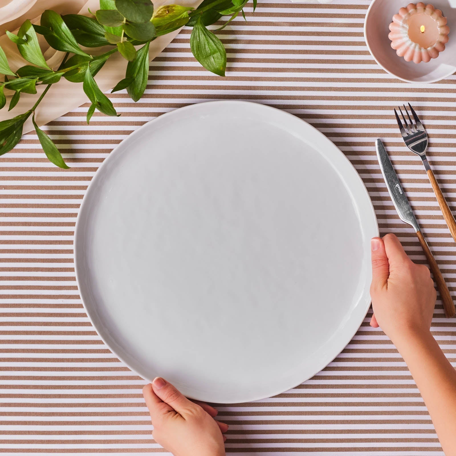 Karaca Epsilon Porcelian Serving Platter, 35,5cm, White - Image 2