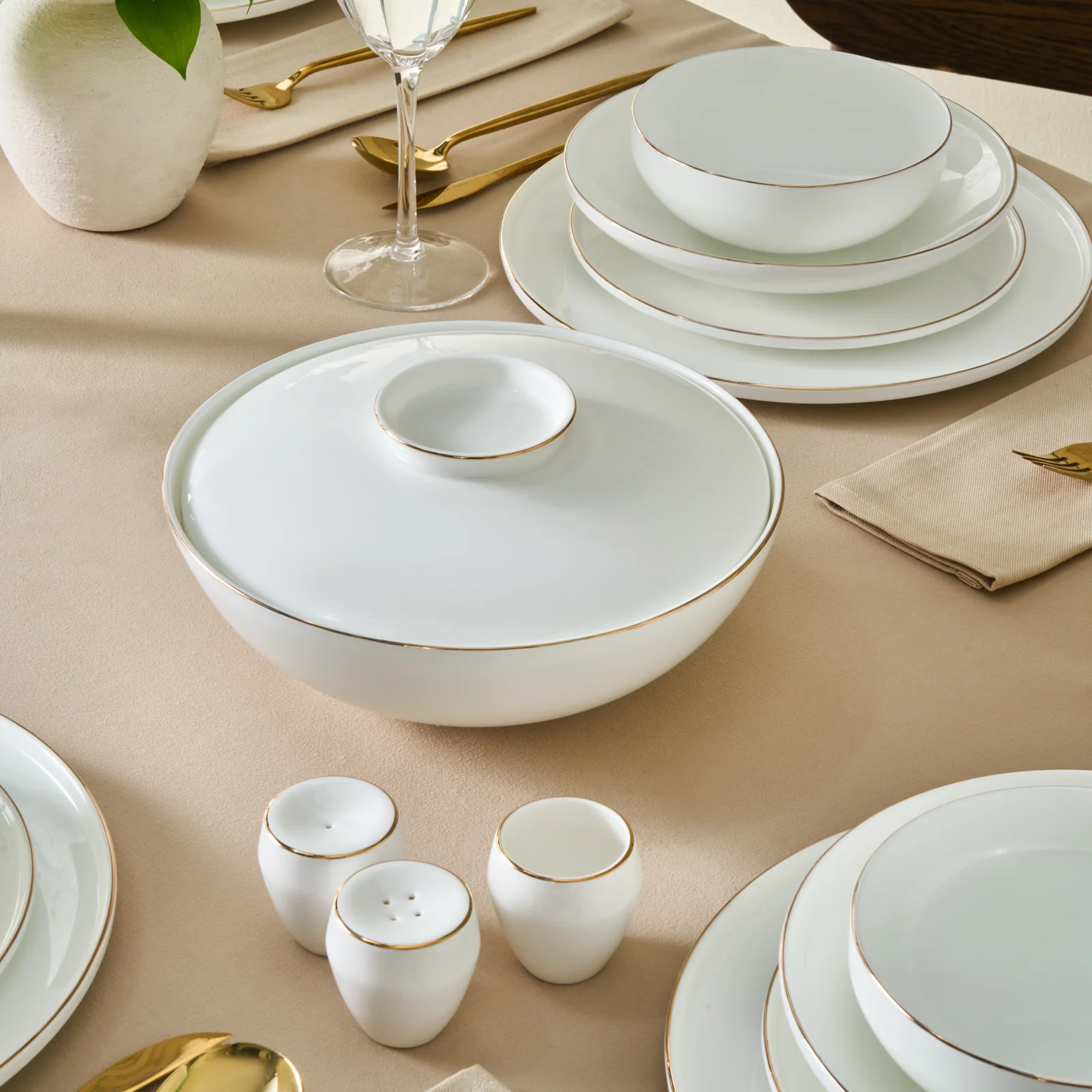 Karaca Fine Bone New Meridian 55-Piece Dinner Set for 12 People, Gold - Image 5