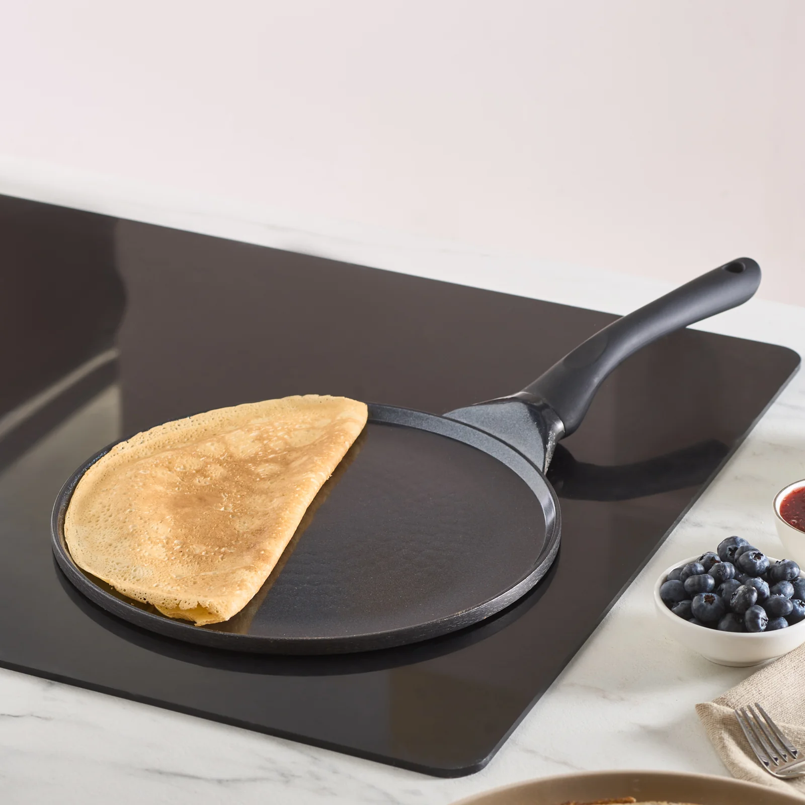 Karaca Fluffy Non-Stick Induction Ceramic Coating Crep & Pancake Pan, 26cm, Black - Image 3