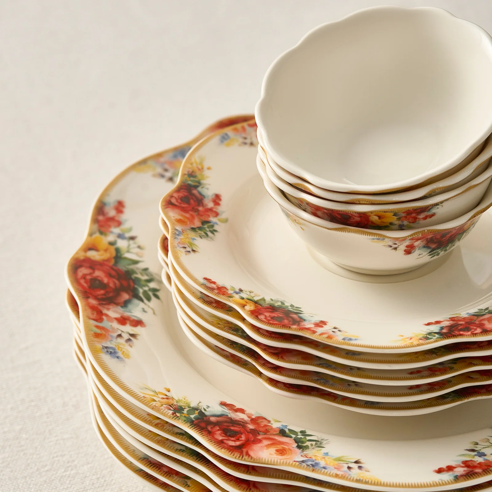 Karaca Bone China Amarose 26-Piece Serveware Set for 6 People, Gold - Image 9