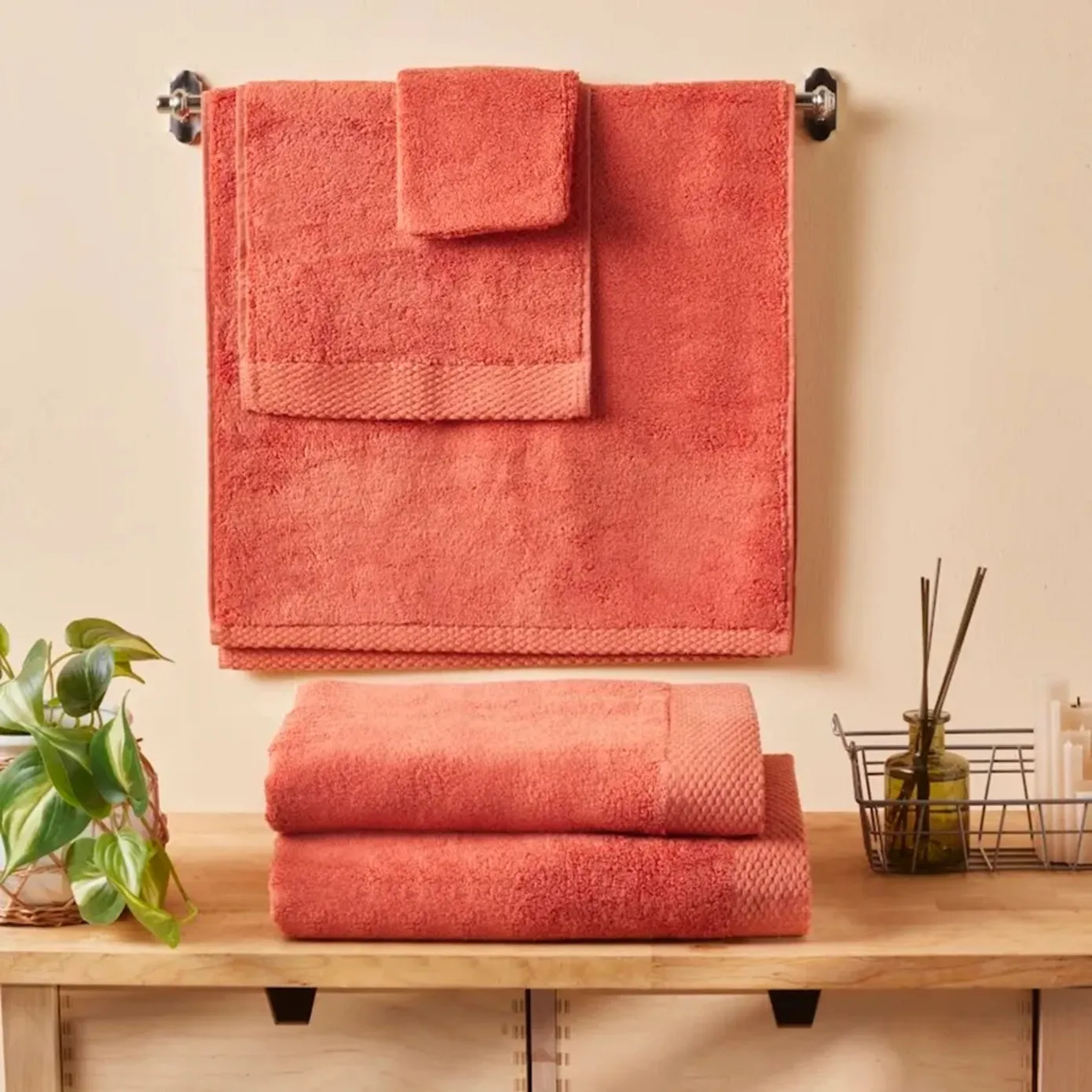 Karaca Home Chandler Modal Bath Towel, 100cmx150cm, Coral - Image 2