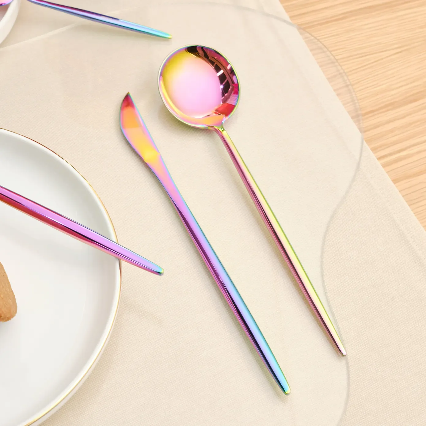 Karaca Jupiter 30-Piece Stainless Steel Cutlery Set for 6 People, Shiny Rainbow - Image 3