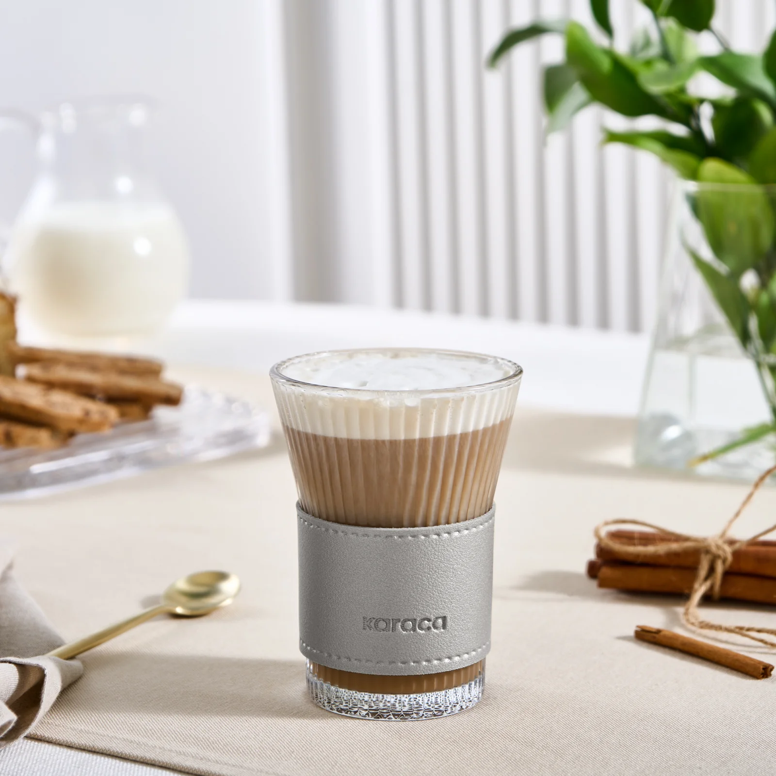 Karaca Leather Cool Touch Latte Coffee Glass, 210 Ml, Platin - Image 2