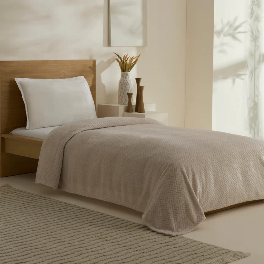 Karaca Leaves Wellsoft Blanket, Single, 150x200cm, Light Grey - Image 4