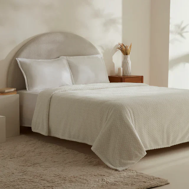 Karaca Leaves Wellsoft Blanket, Double, 200x220cm, White - Image 3