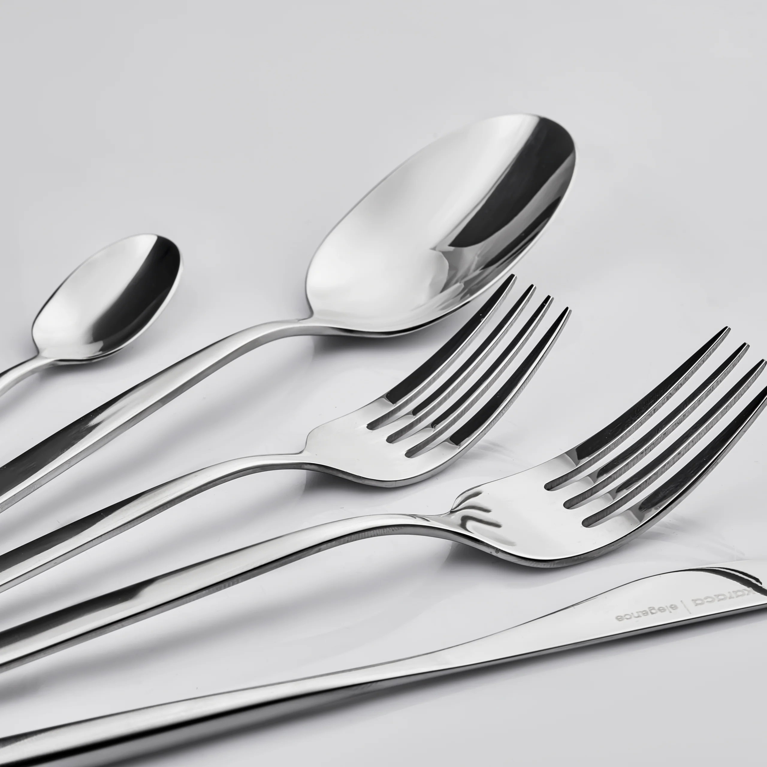 Karaca Lizbon 30-Piece Stainless Steel Cutlery Set for 6 People, Silver - Image 9