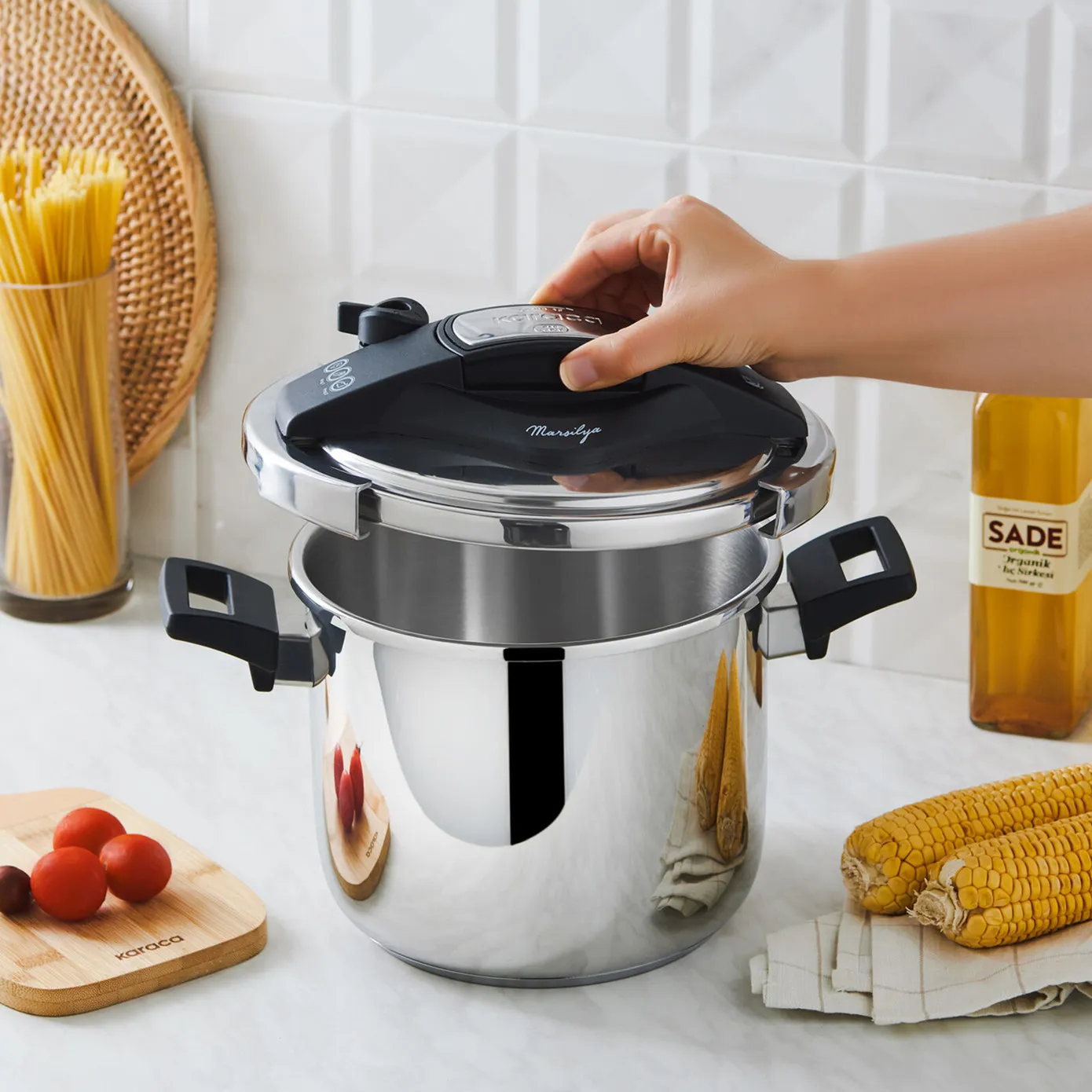 Karaca Marsilya Stainless Steel Induction Pressure Cooker Set, 7L, Silver Black - Image 5