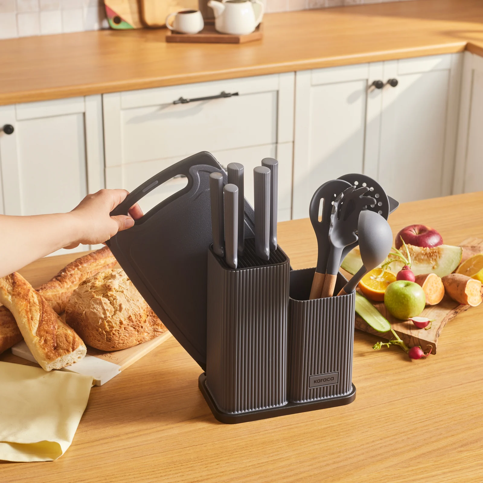 Karaca Massimo 12-Piece Knife Block Set, Chopping Board and Kitchen Utensil Set, Anthracite - Image 4