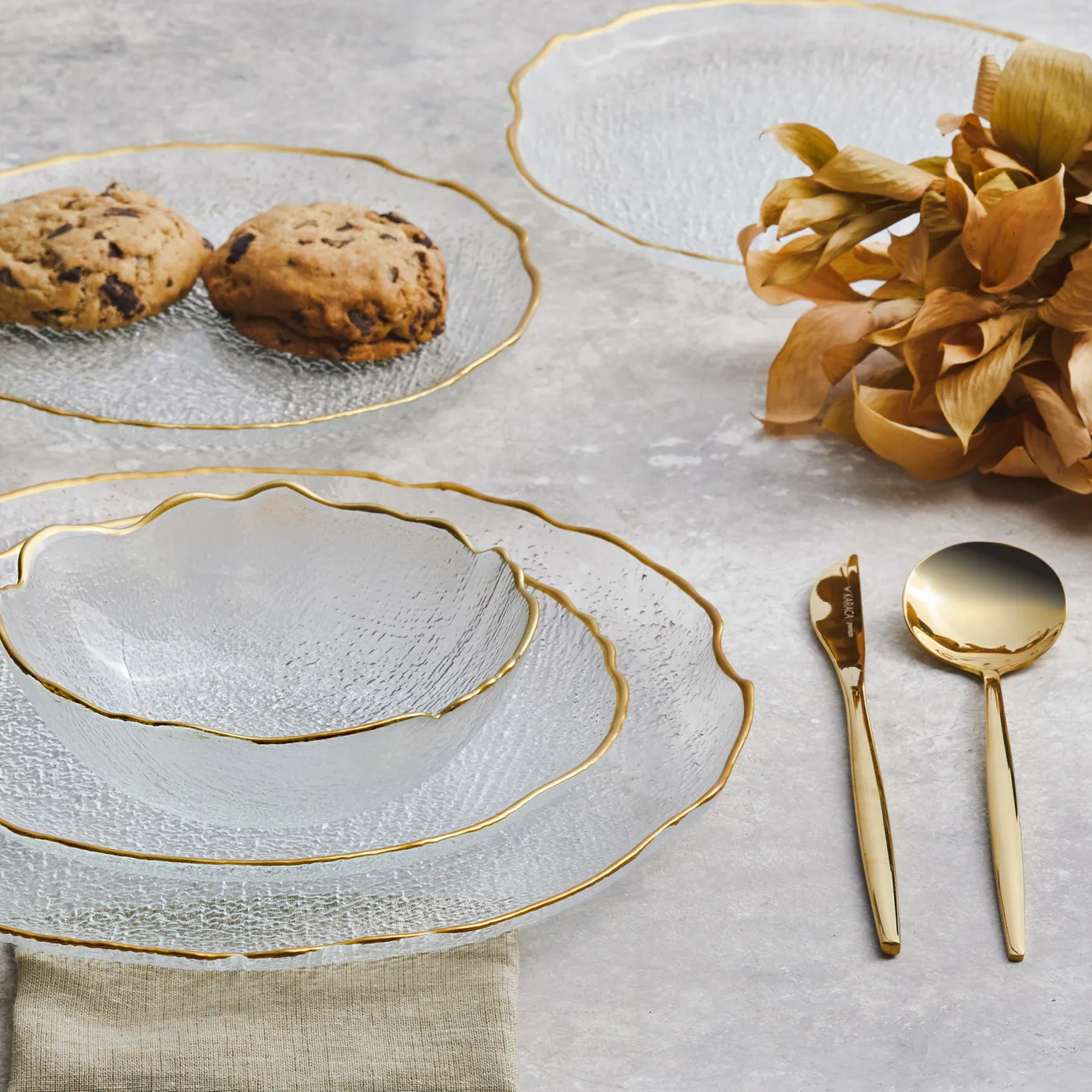 Karaca Milanda 12-Piece Glass Dinner Set for 4 People, Gold - Image 10