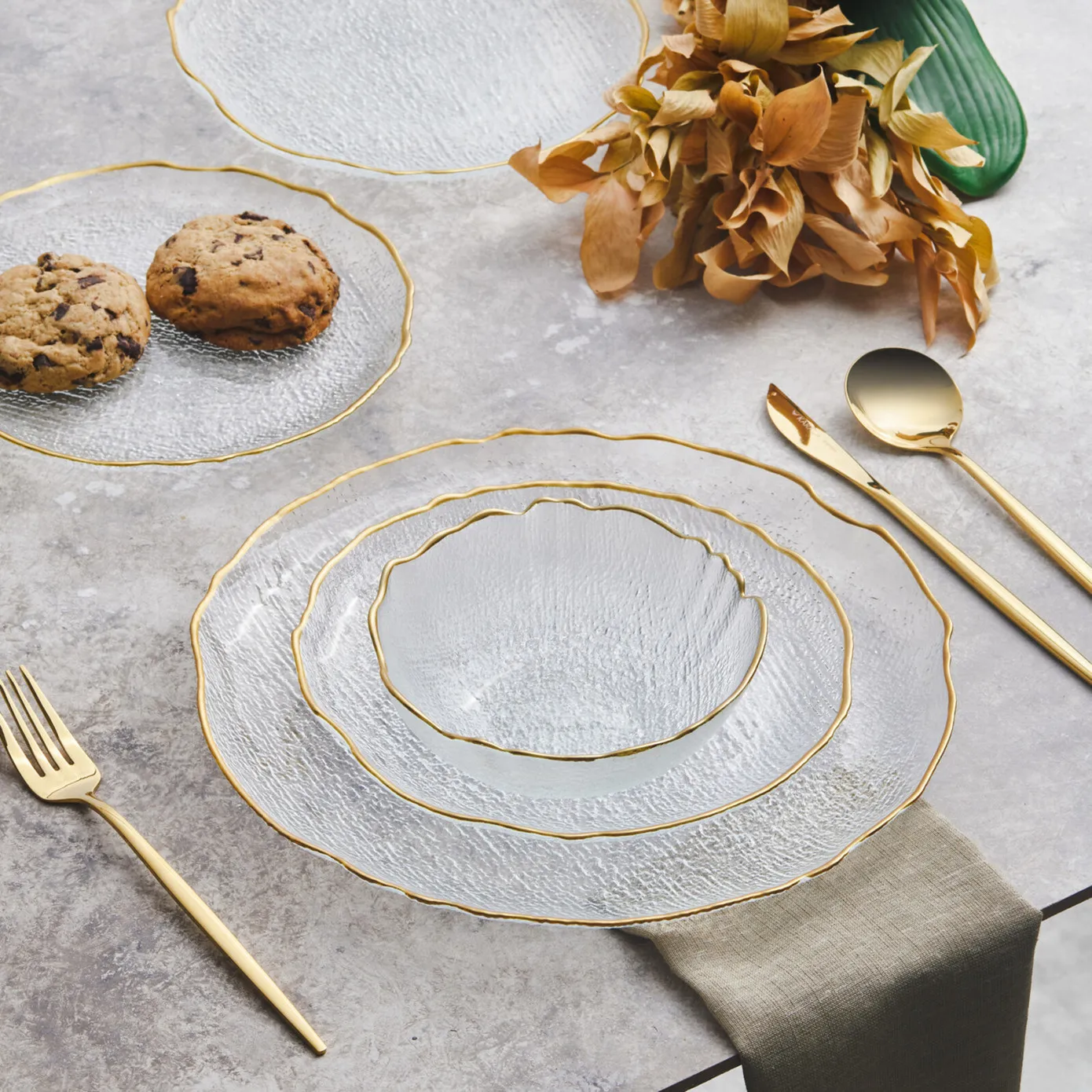 Karaca Milanda 12-Piece Glass Dinner Set for 4 People, Gold - Image 6