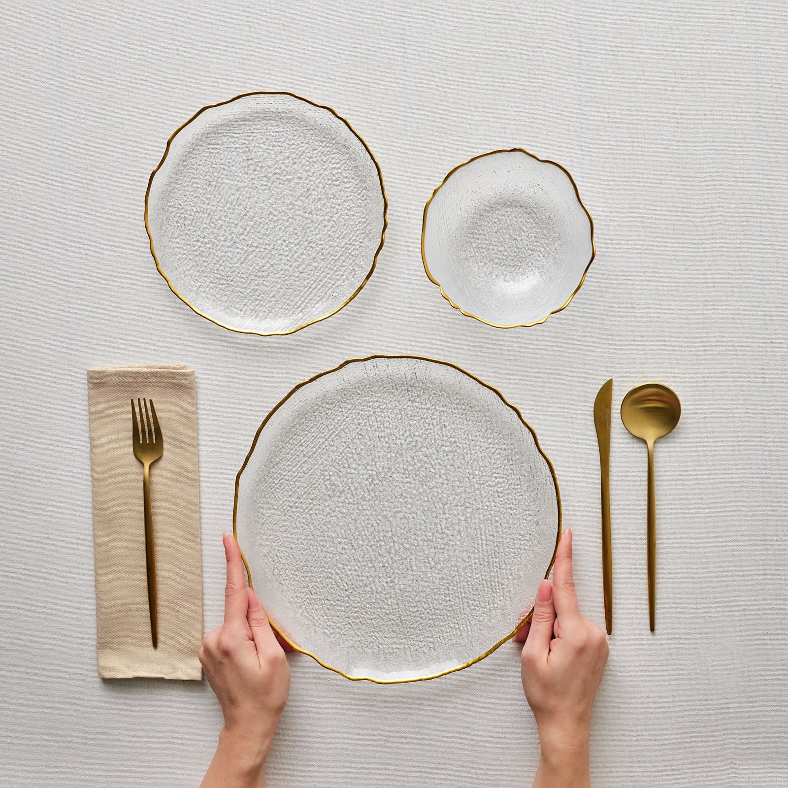 Karaca Milanda 12-Piece Glass Dinner Set for 4 People, Gold - Image 9