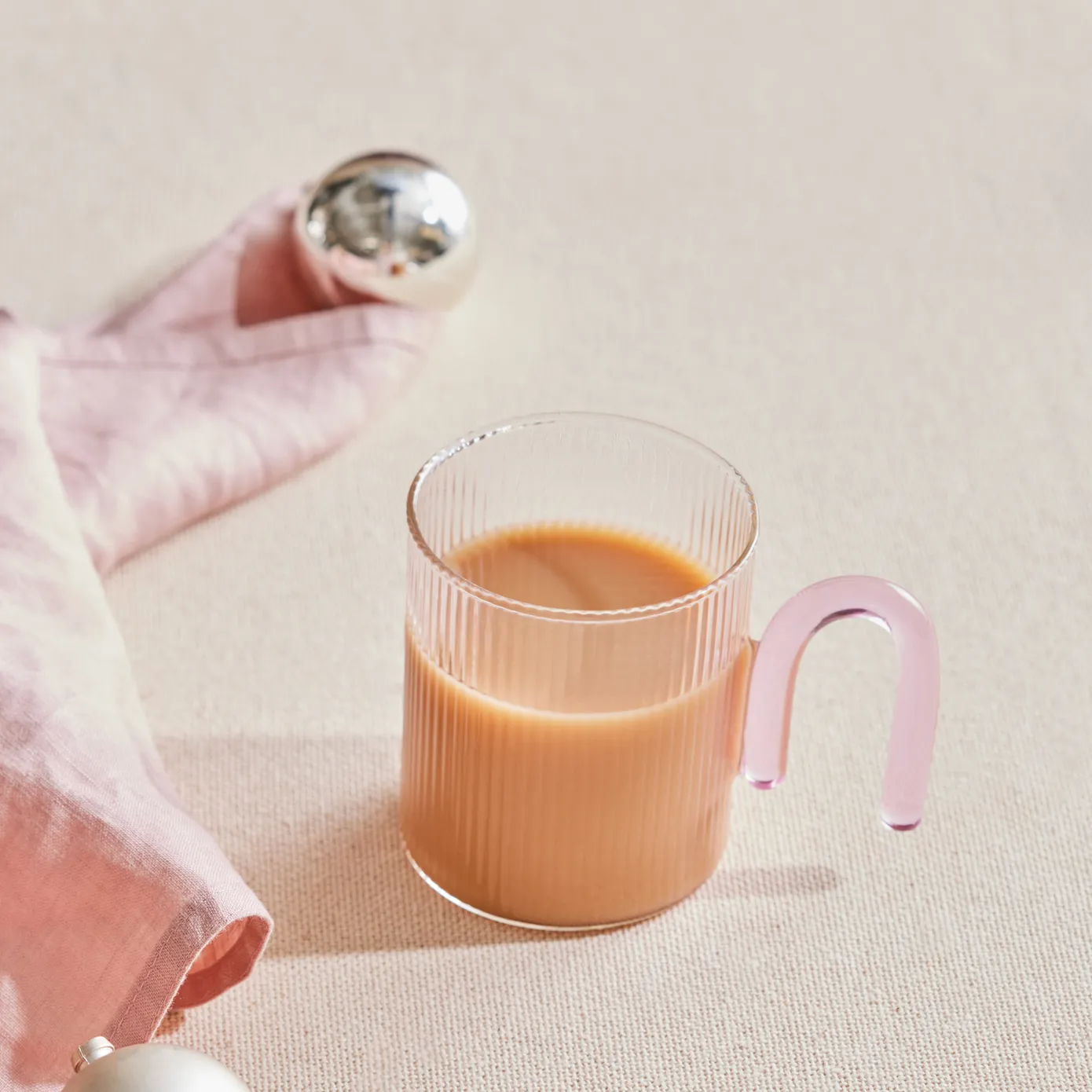 Karaca Miracle Glass Mug, 320ml, Pink - Image 5