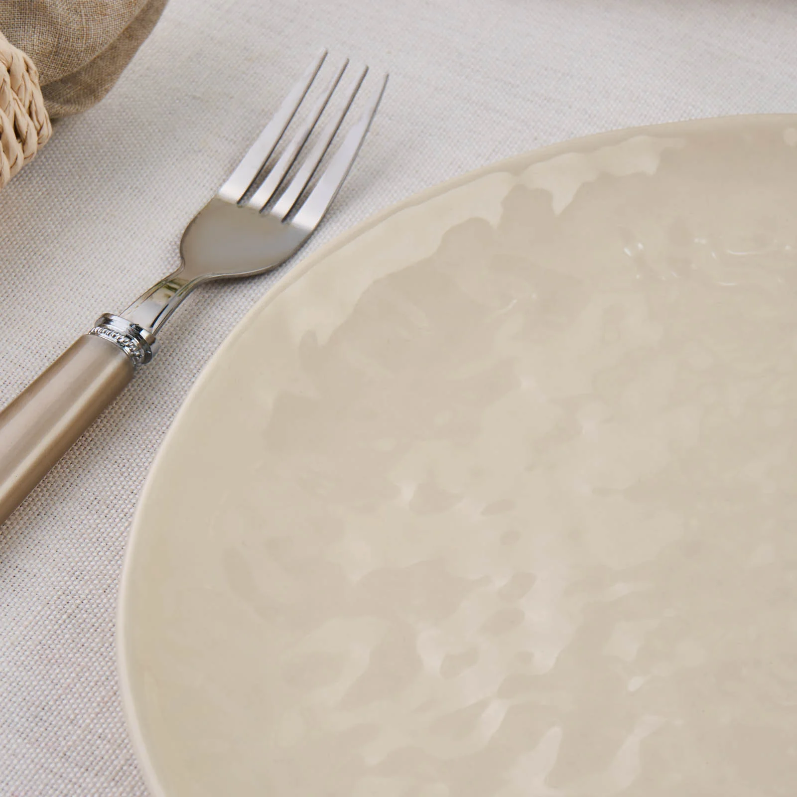 Karaca Nebula Stoneware Dinner Plate, 27cm, Beige - Image 3