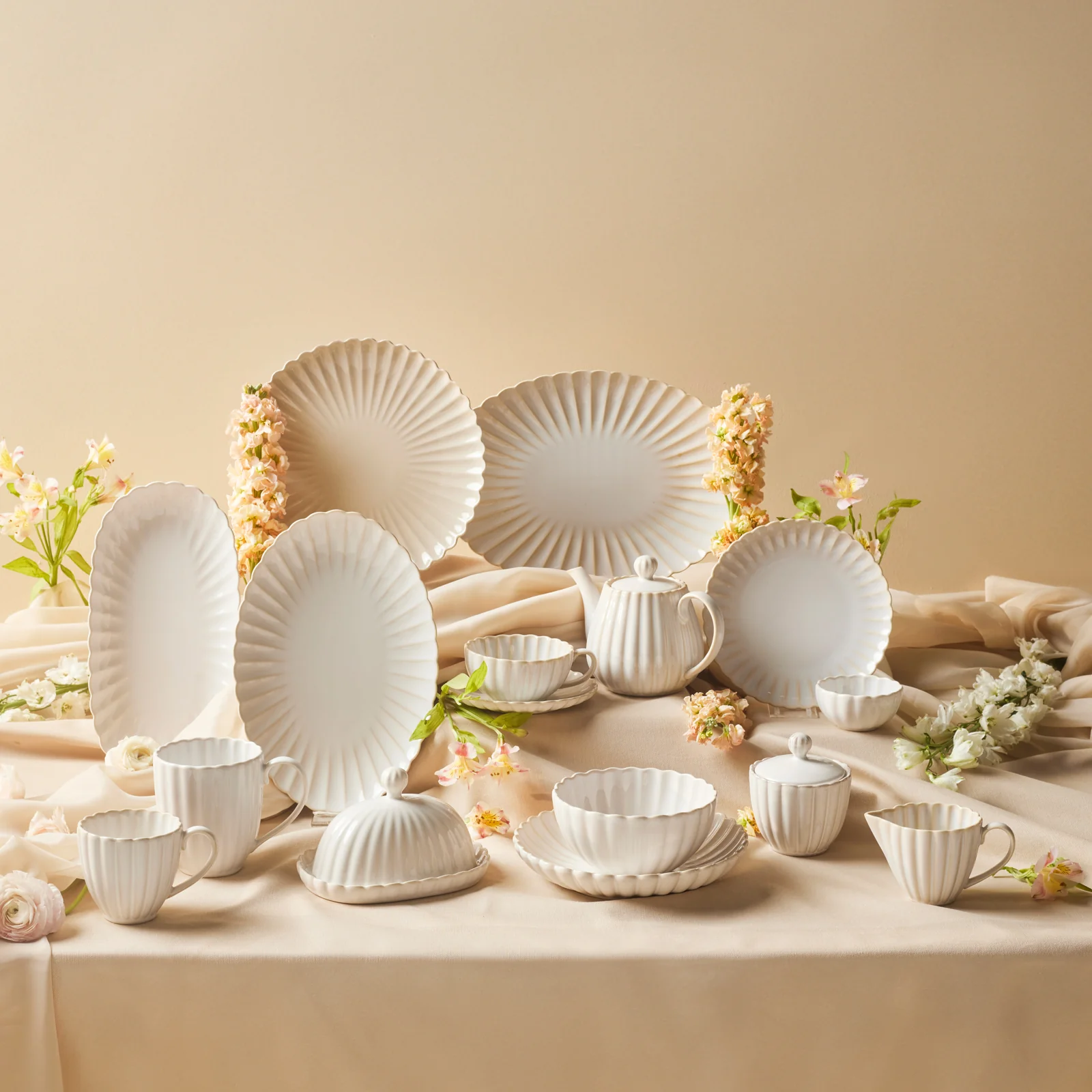 Karaca New Daisy Stoneware Pasta Bowl, 19cm, White - Image 5