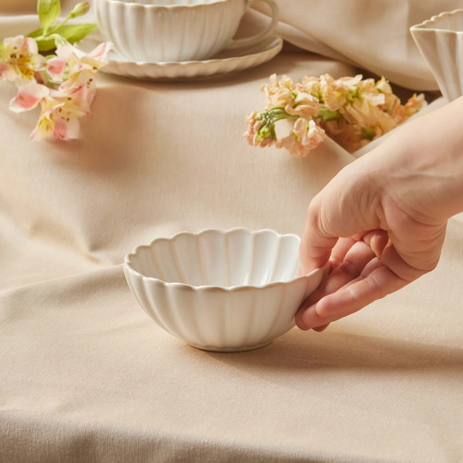 Karaca New Daisy Stoneware Snack Bowl, 13cm, White - Image 2