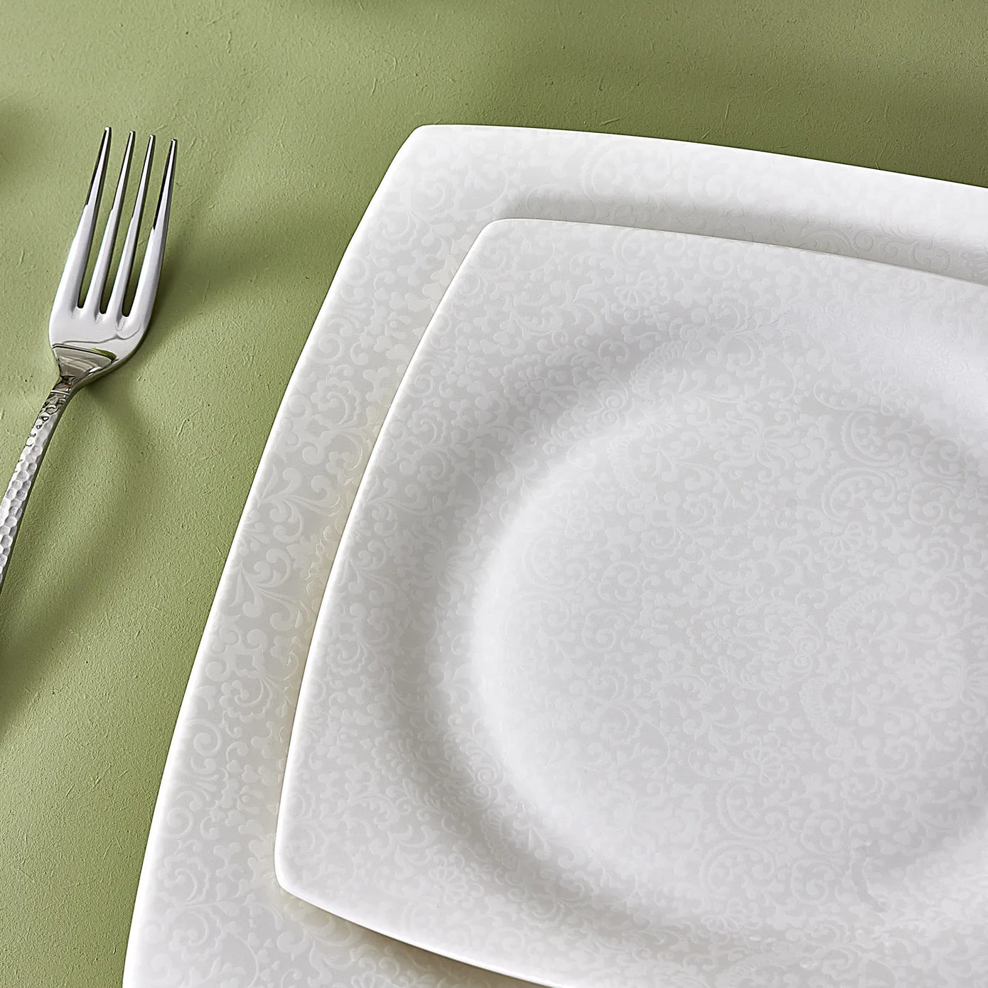 Karaca New Flava 24-Piece Bone China Dinner Set for 6 People, White - Image 5