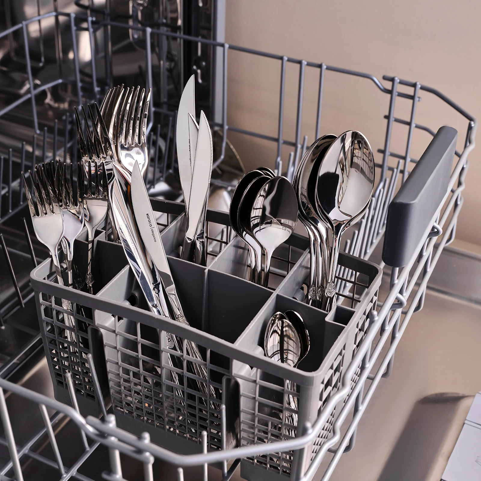 Karaca New Mantilla 84-Piece Stainless Steel Cutlery Set for 12 People, Platin - Image 9